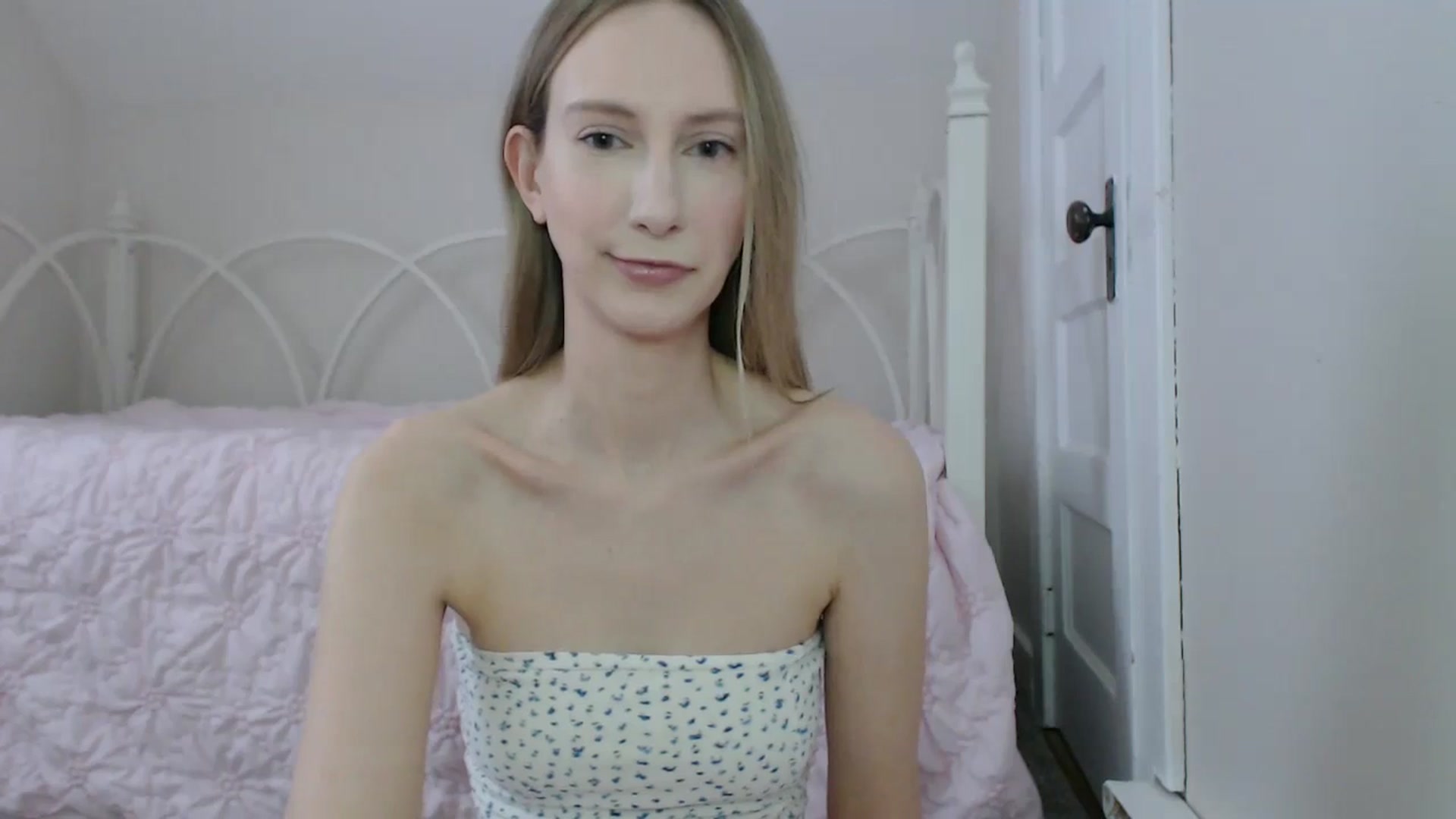Gallery image thumbnail from ChloeMadden's myfreecams stream on, 04/23/2024, 22:51 image 11 of 20