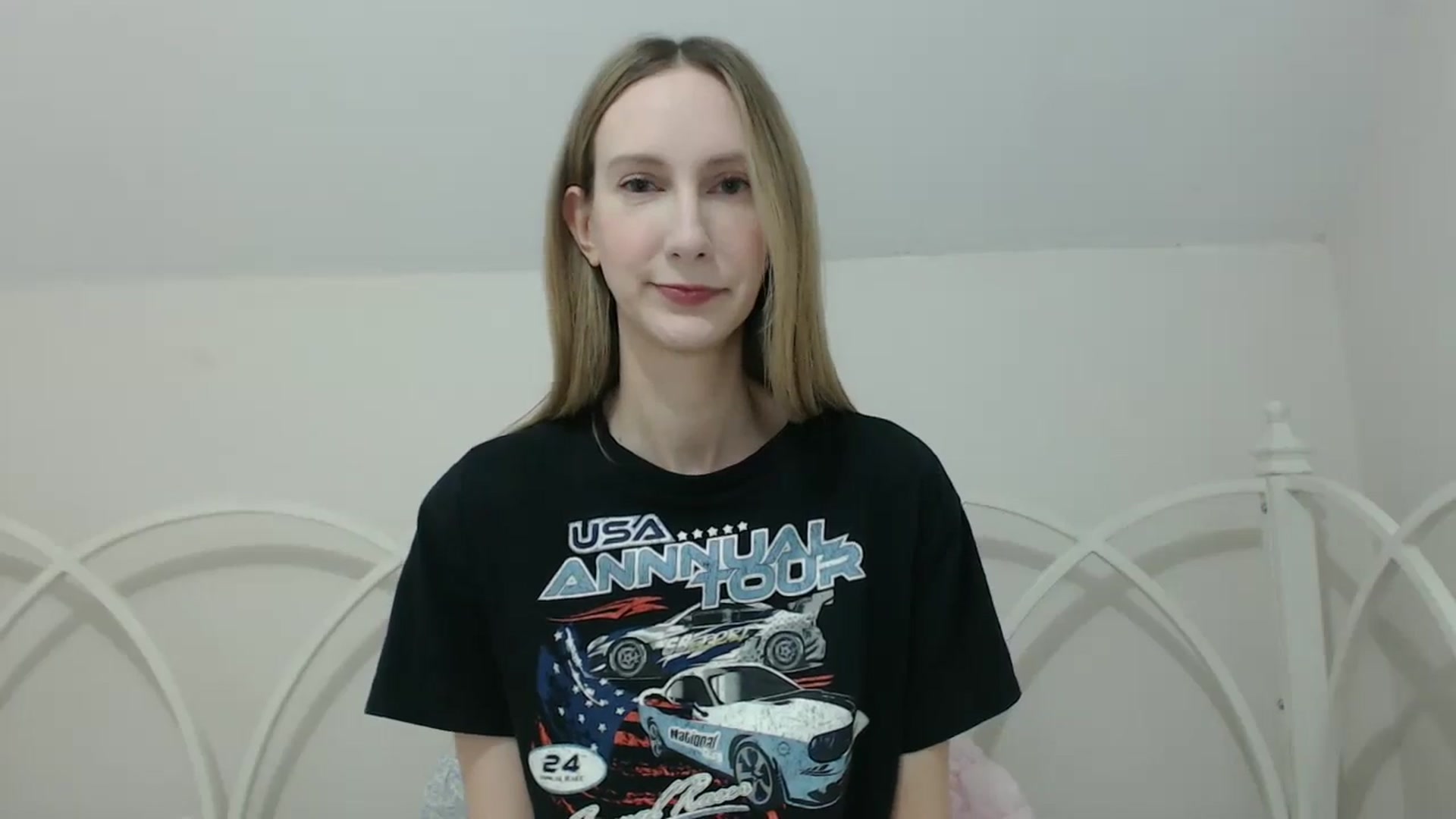 Gallery image thumbnail from ChloeMadden's myfreecams stream on, 05/06/2024, 21:14 image 13 of 20