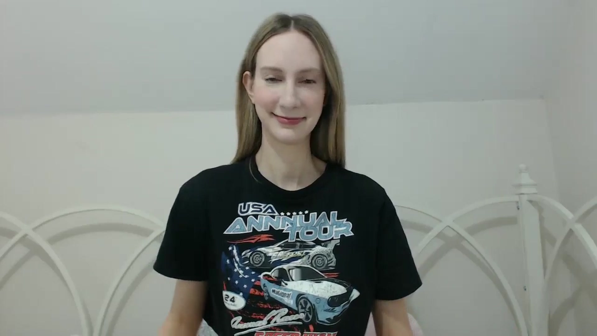 Gallery image thumbnail from ChloeMadden's myfreecams stream on, 05/06/2024, 21:14 image 3 of 20