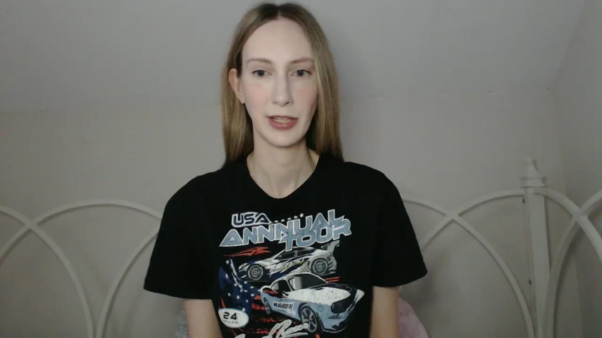 Gallery image thumbnail from ChloeMadden's myfreecams stream on, 05/06/2024, 22:08 image 10 of 20