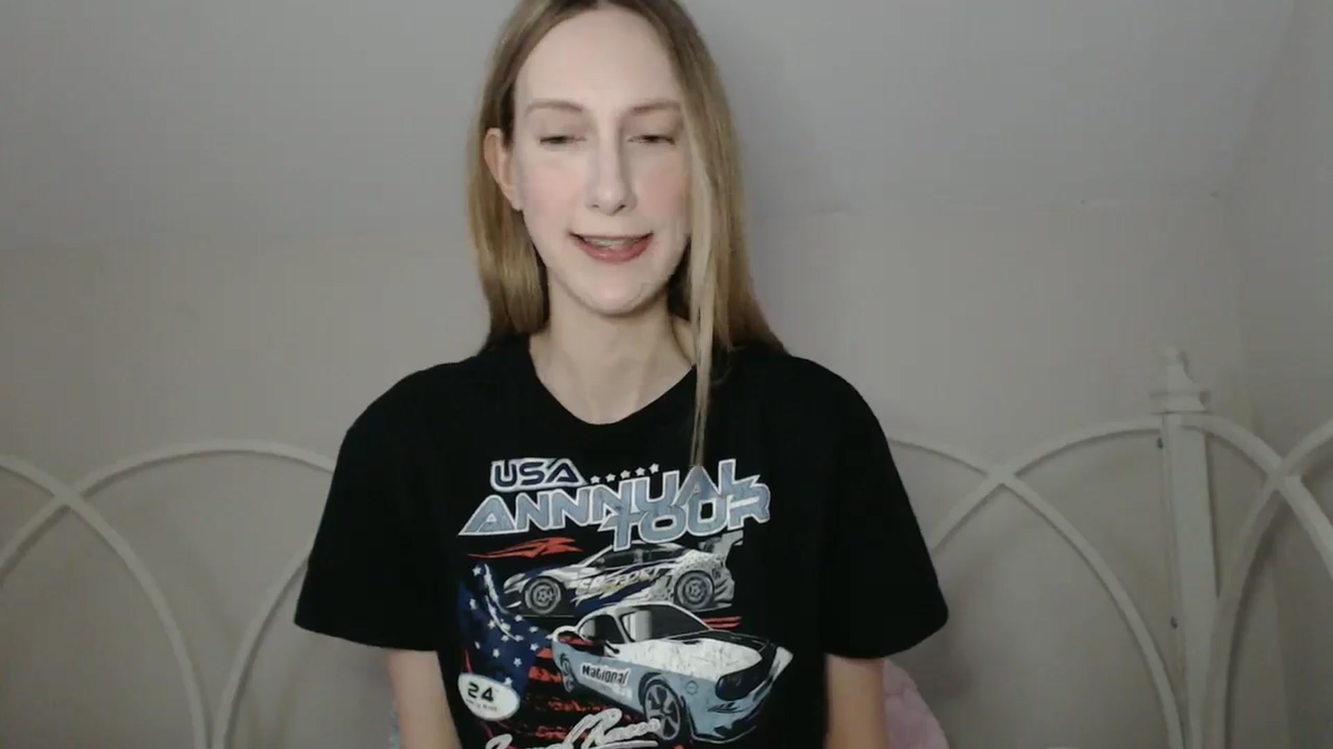 Gallery image thumbnail from ChloeMadden's myfreecams stream on, 05/06/2024, 22:08 image 9 of 20