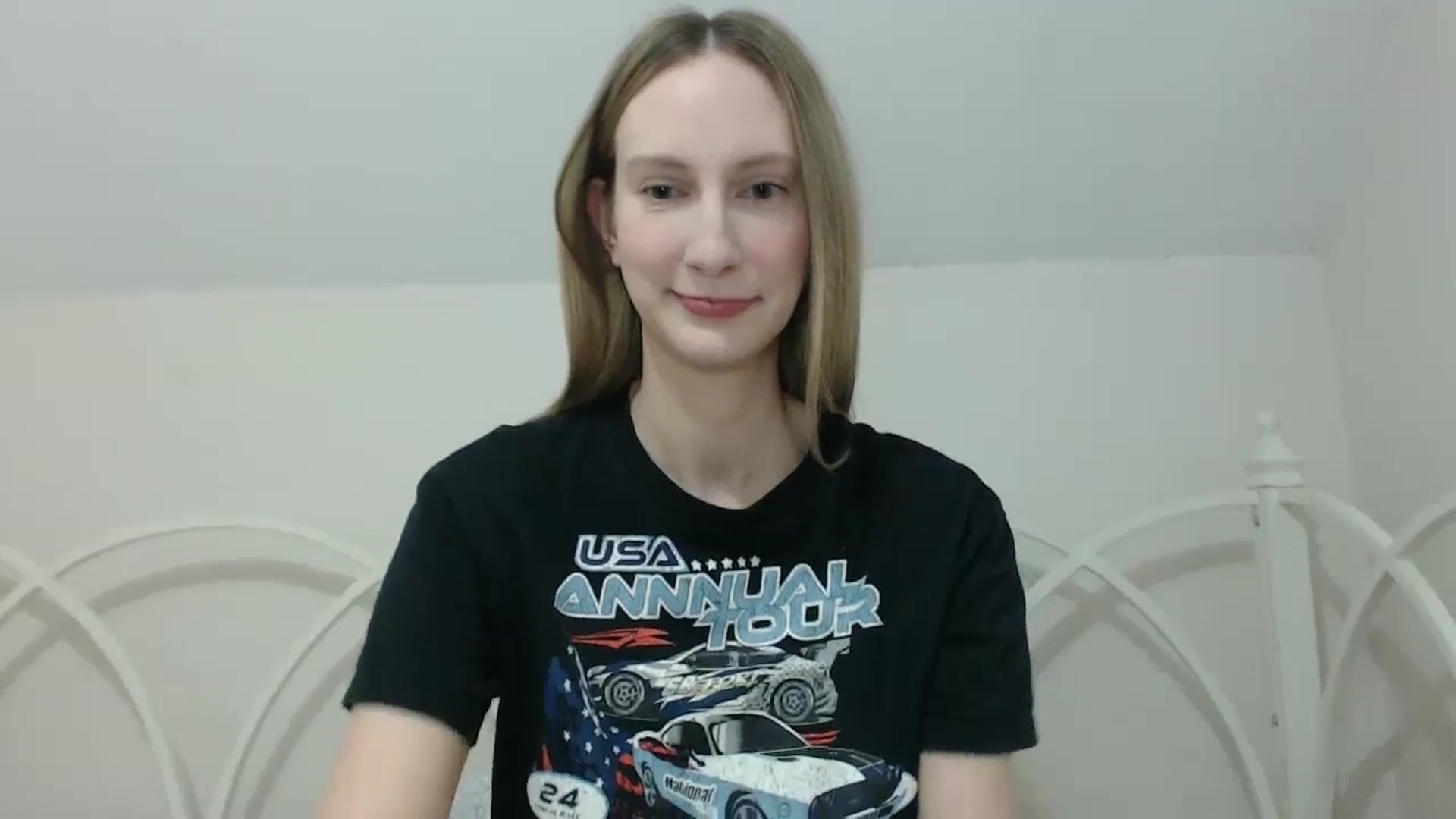 Gallery image thumbnail from ChloeMadden's myfreecams stream on, 05/07/2024, 02:43 image 14 of 20