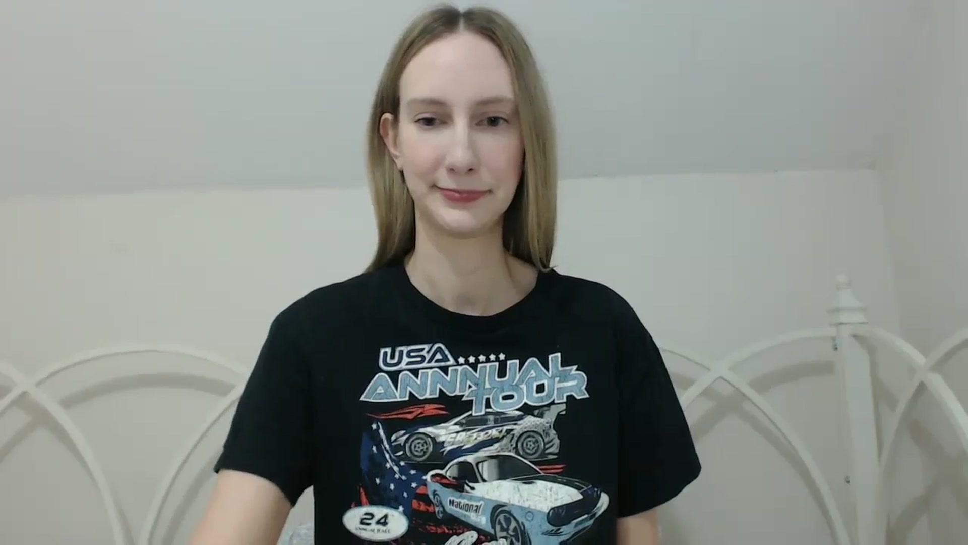 Gallery image thumbnail from ChloeMadden's myfreecams stream on, 05/07/2024, 02:43 image 10 of 20