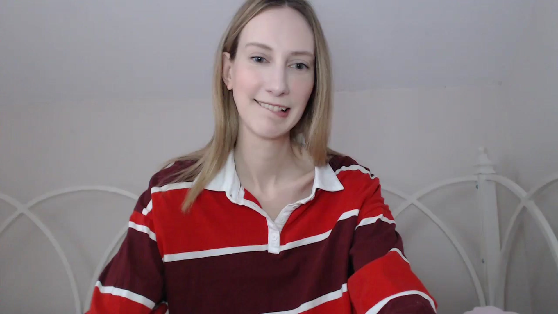 Gallery image thumbnail from ChloeMadden's myfreecams stream on, 05/07/2024, 22:20 image 14 of 20