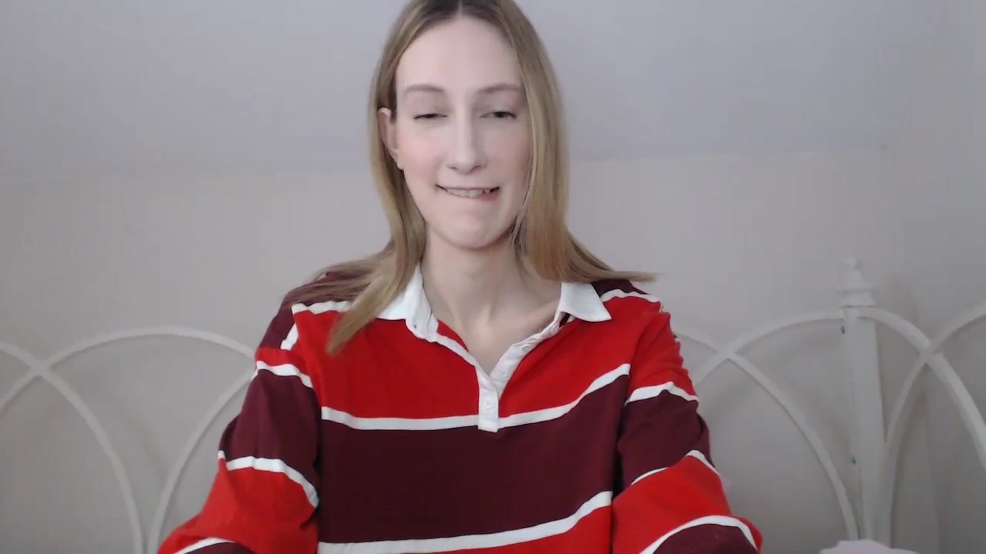 Gallery image thumbnail from ChloeMadden's myfreecams stream on, 05/07/2024, 22:20 image 9 of 20