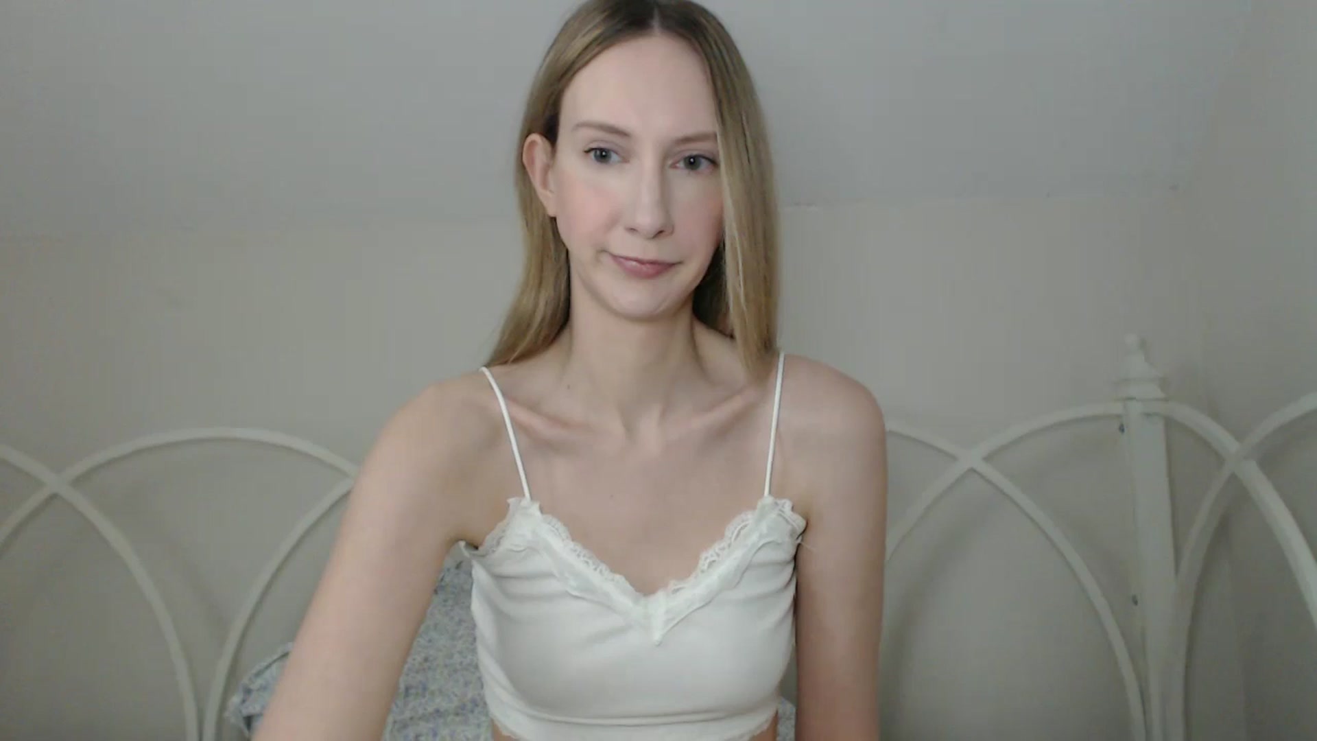 Gallery image thumbnail from ChloeMadden's myfreecams stream on, 05/12/2024, 20:26 image 11 of 20