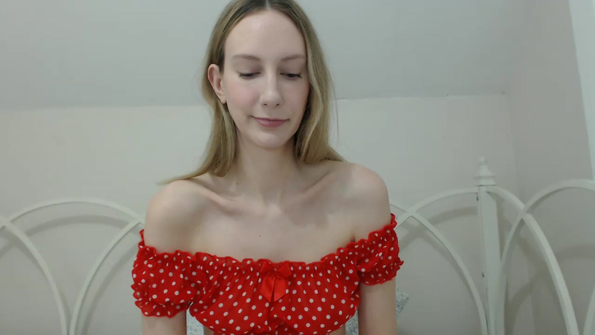 Gallery image thumbnail from ChloeMadden's myfreecams stream on, 05/16/2024, 22:37 image 20 of 20