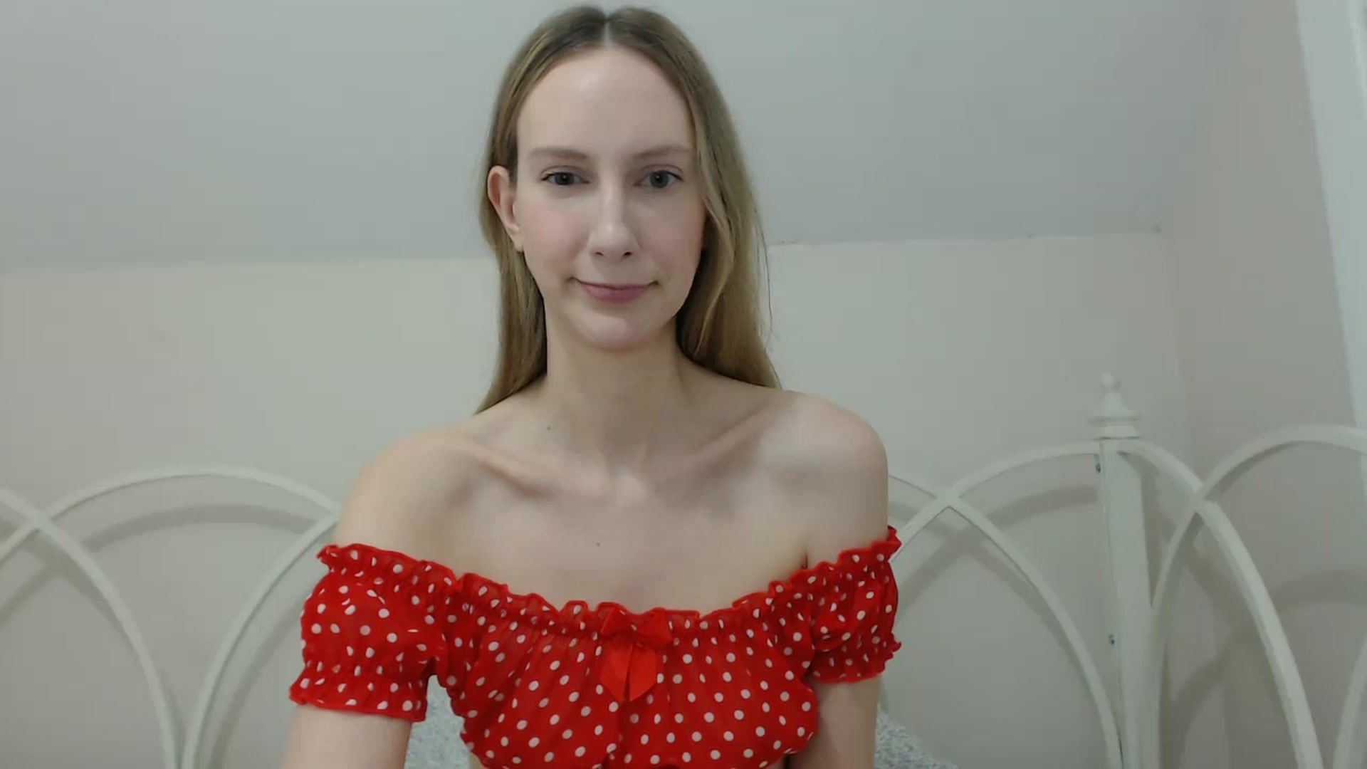 Gallery image thumbnail from ChloeMadden's myfreecams stream on, 05/16/2024, 22:59 image 18 of 20