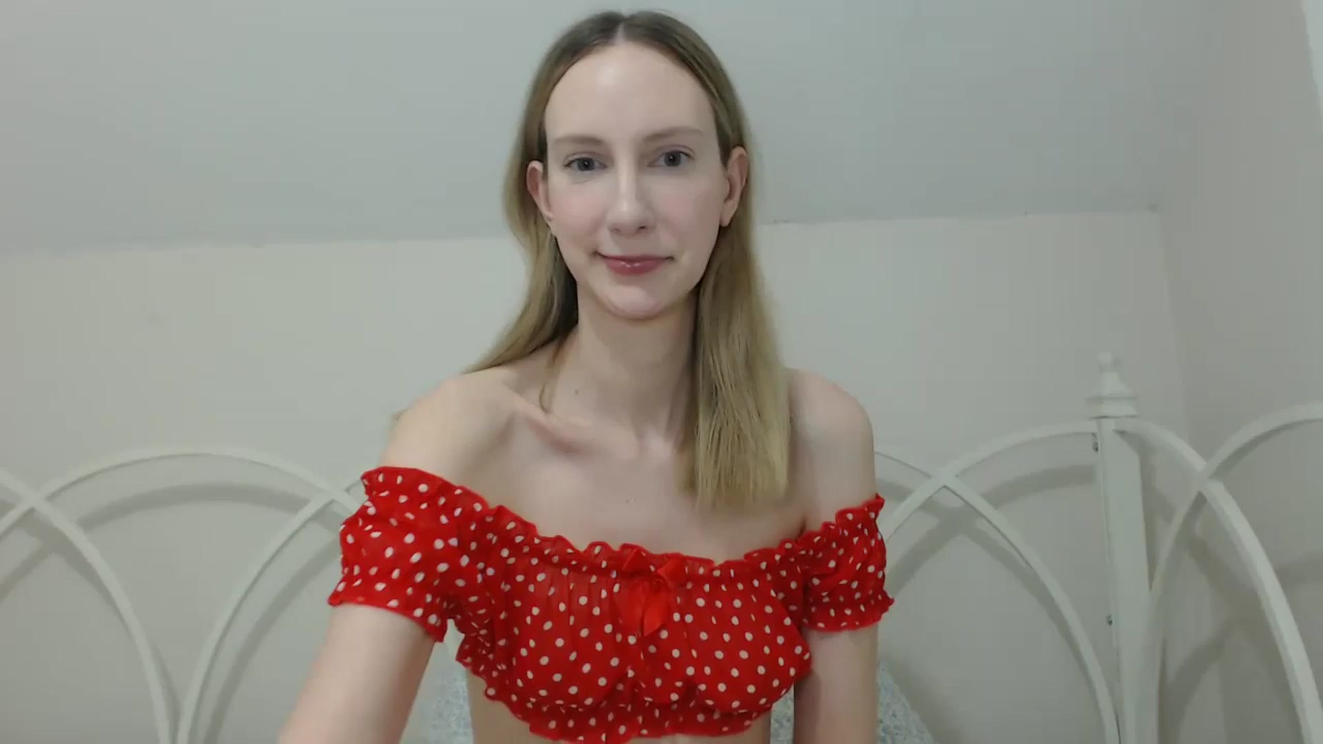 Gallery image thumbnail from ChloeMadden's myfreecams stream on, 05/17/2024, 02:55 image 1 of 20