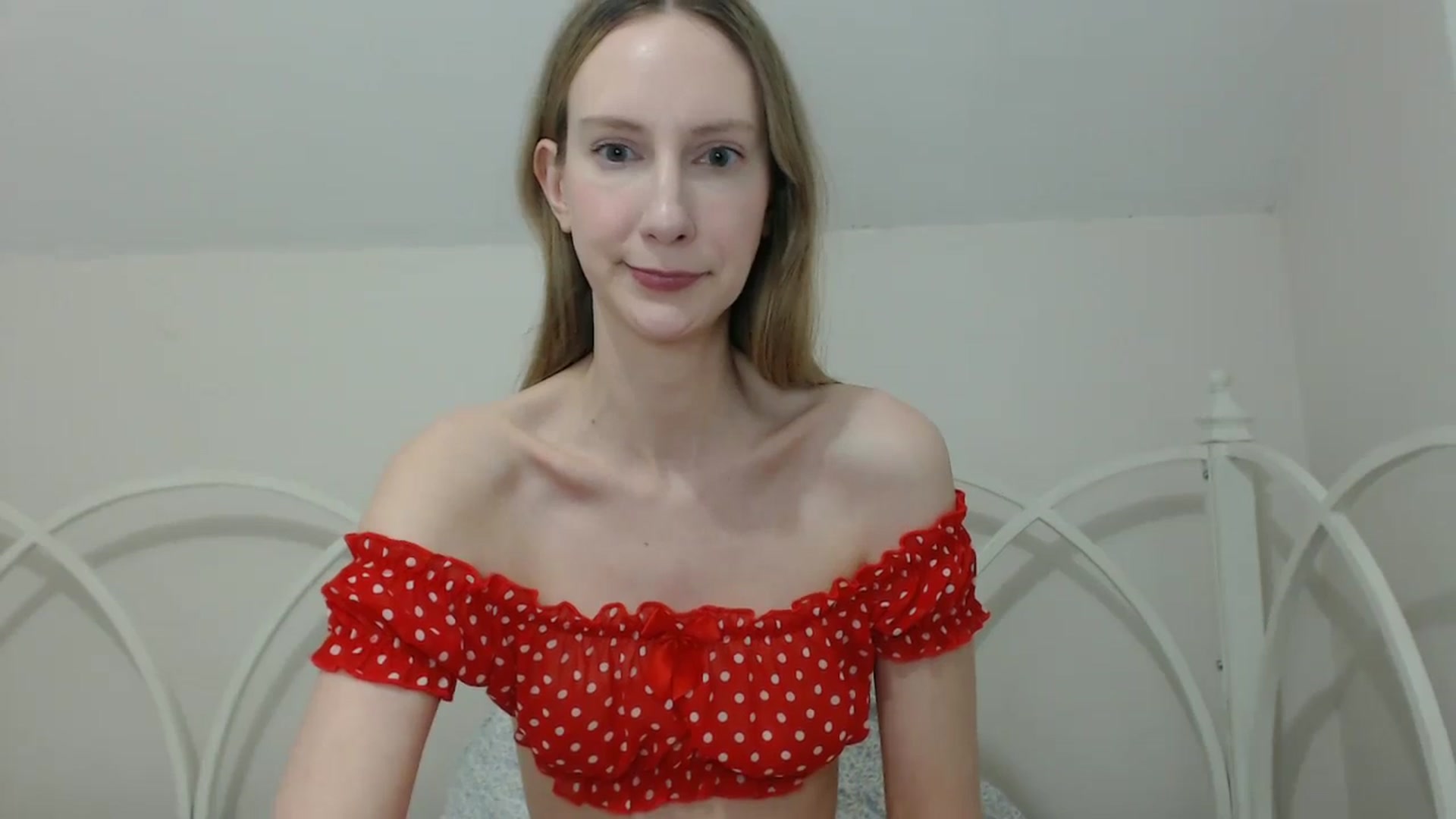 Gallery image thumbnail from ChloeMadden's myfreecams stream on, 05/17/2024, 02:55 image 7 of 20
