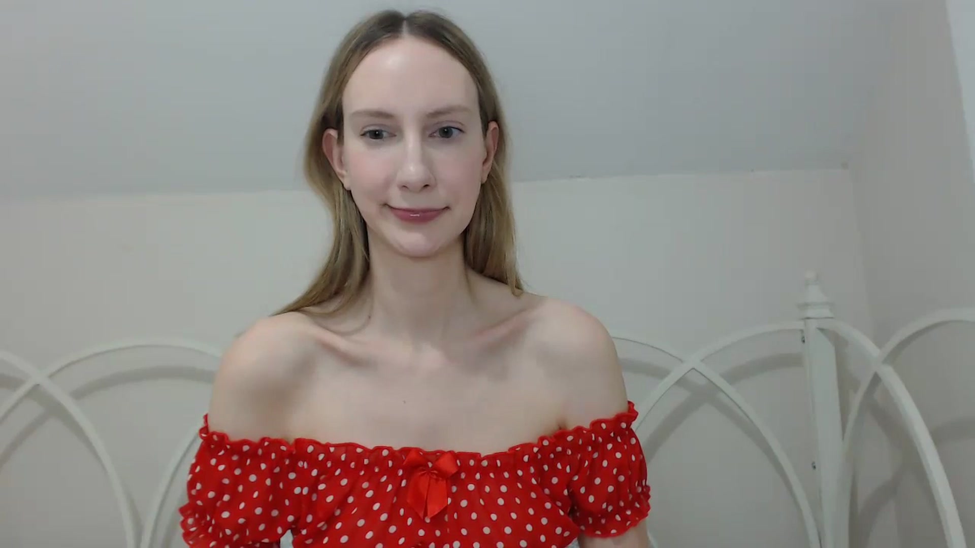 Gallery image thumbnail from ChloeMadden's myfreecams stream on, 05/17/2024, 03:55 image 18 of 20
