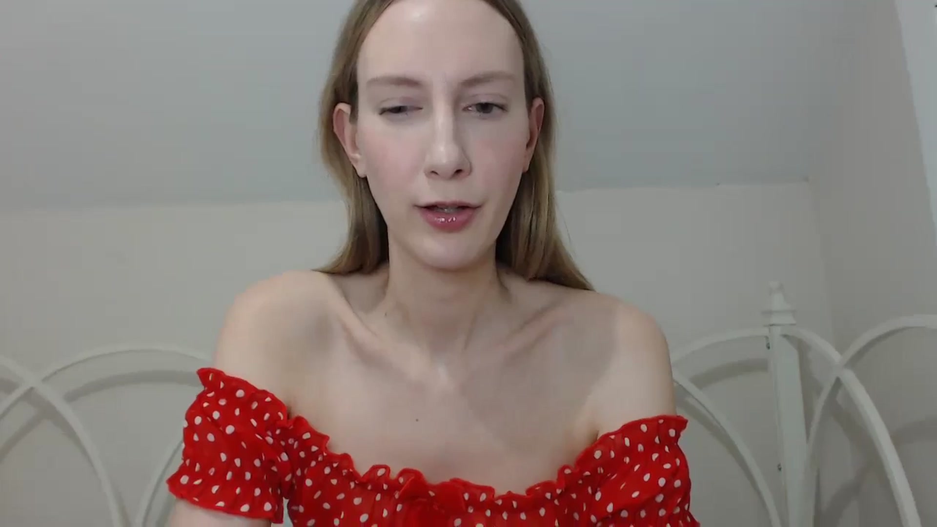 Gallery image thumbnail from ChloeMadden's myfreecams stream on, 05/17/2024, 03:55 image 13 of 20