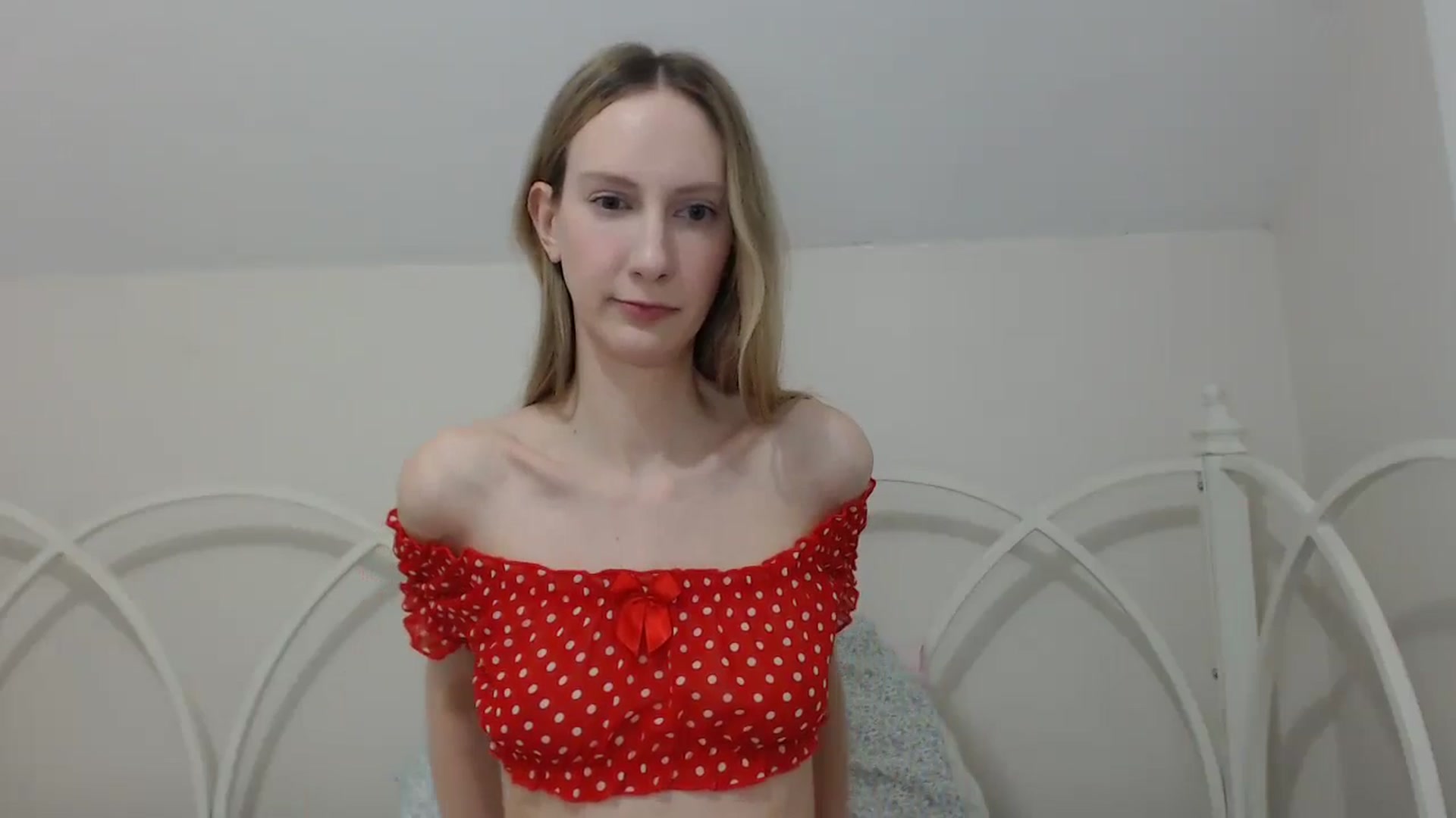 Gallery image thumbnail from ChloeMadden's myfreecams stream on, 05/17/2024, 04:24 image 11 of 20
