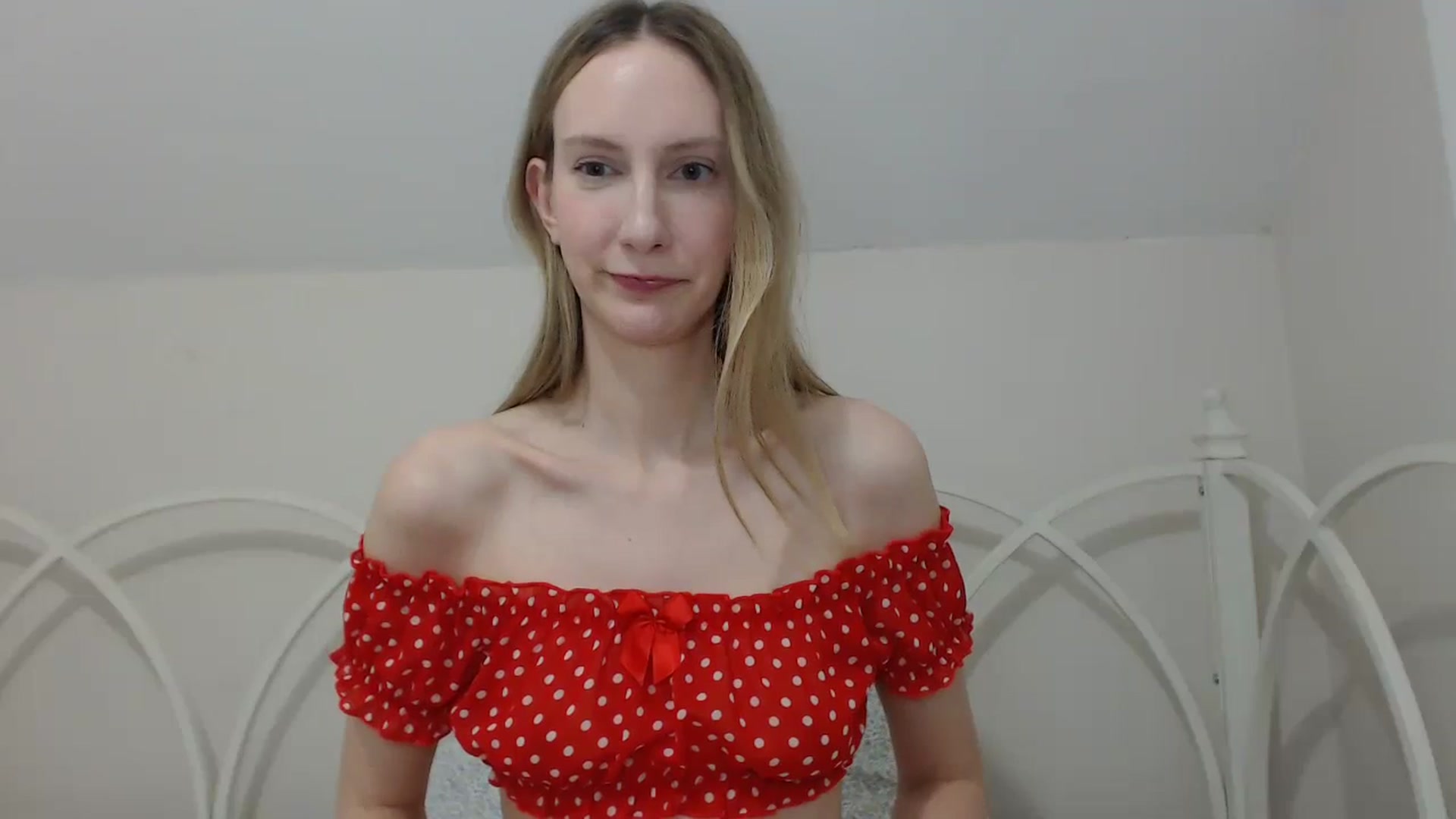 Gallery image thumbnail from ChloeMadden's myfreecams stream on, 05/17/2024, 04:24 image 12 of 20