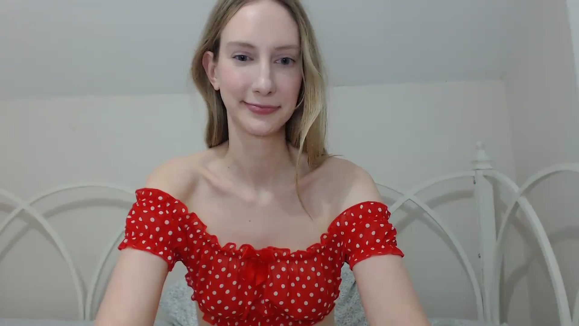 Gallery image thumbnail from ChloeMadden's myfreecams stream on, 05/17/2024, 04:41 image 13 of 20
