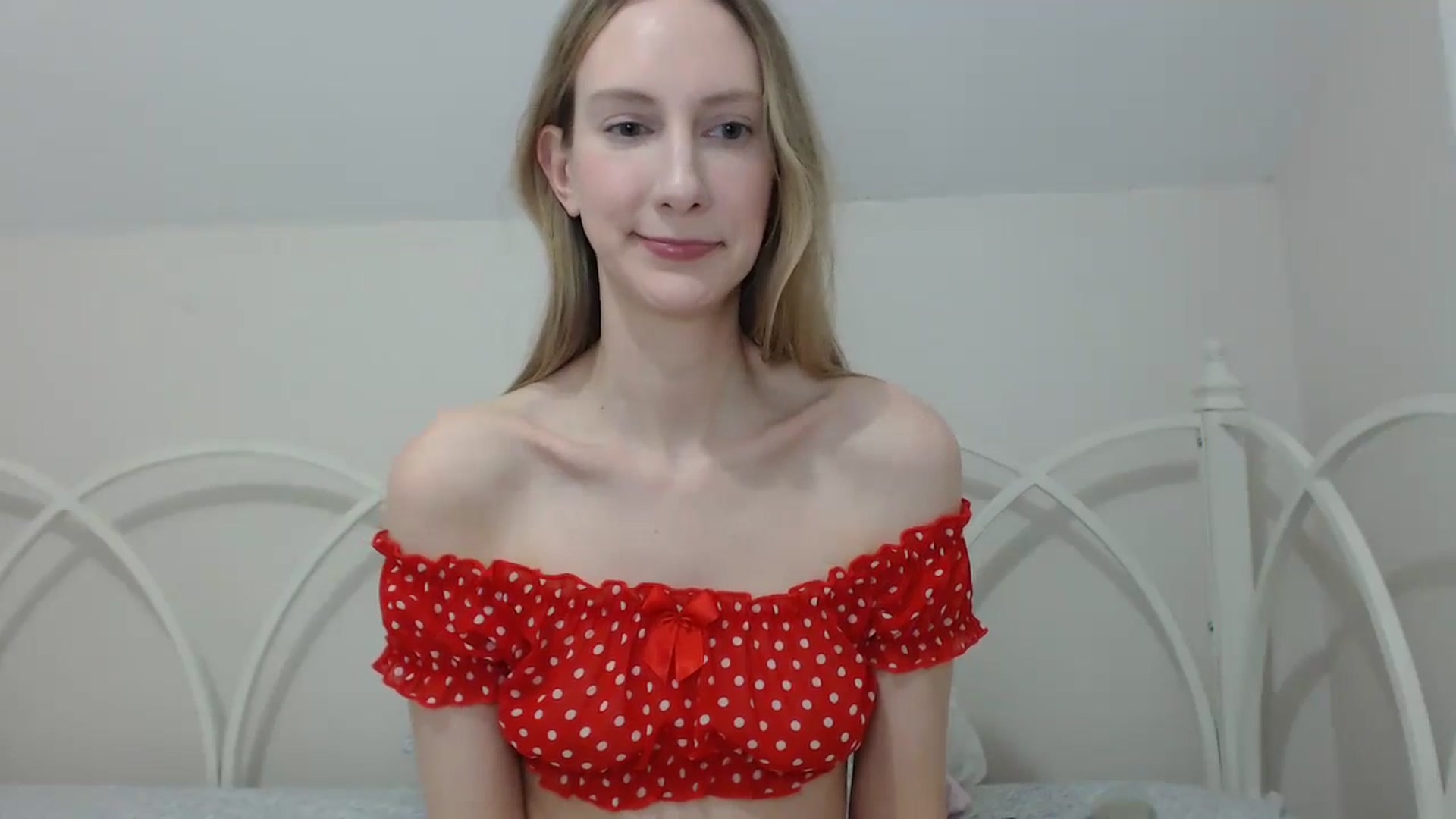 Gallery image thumbnail from ChloeMadden's myfreecams stream on, 05/17/2024, 04:41 image 4 of 20