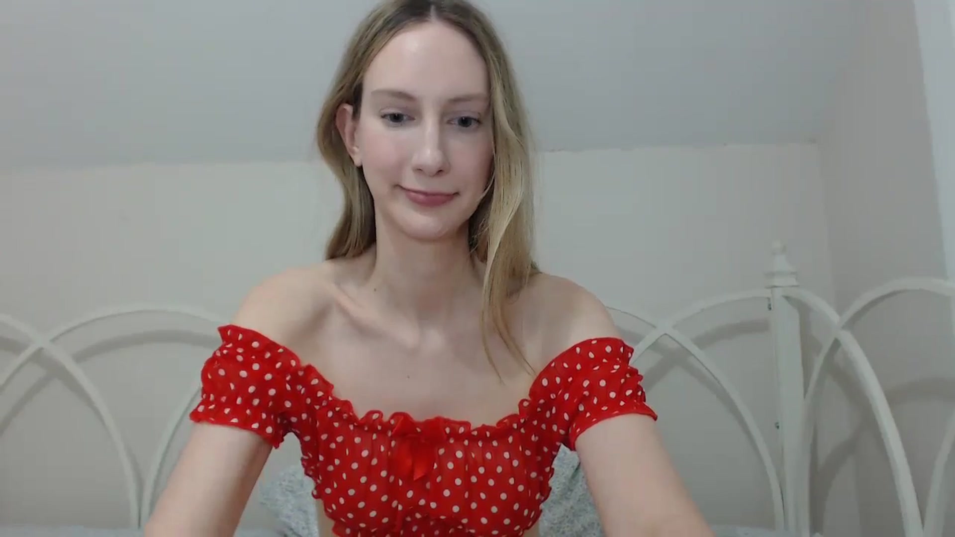 Gallery image thumbnail from ChloeMadden's myfreecams stream on, 05/17/2024, 04:41 image 17 of 20
