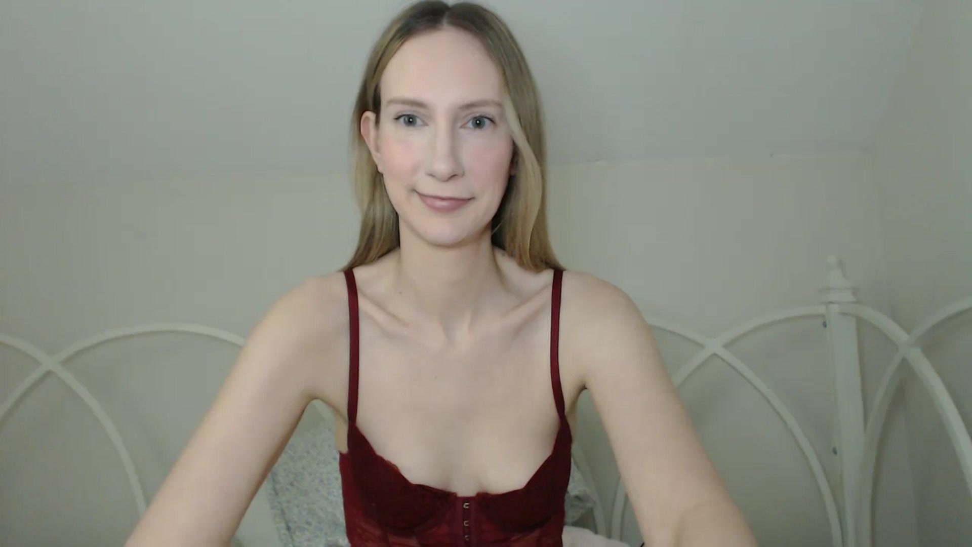 Gallery image thumbnail from ChloeMadden's myfreecams stream on, 05/24/2024, 22:14 image 10 of 20