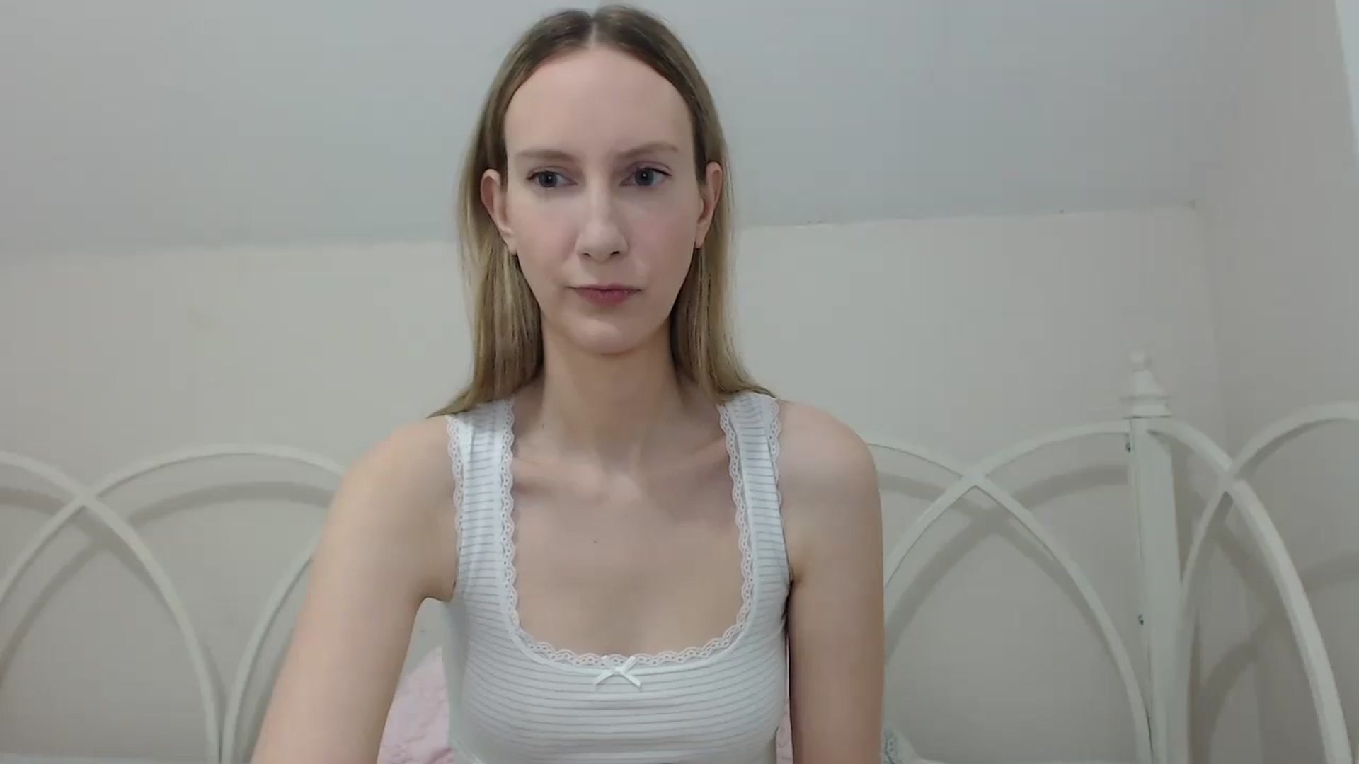 Gallery image thumbnail from ChloeMadden's myfreecams stream on, 06/09/2024, 21:10 image 20 of 20
