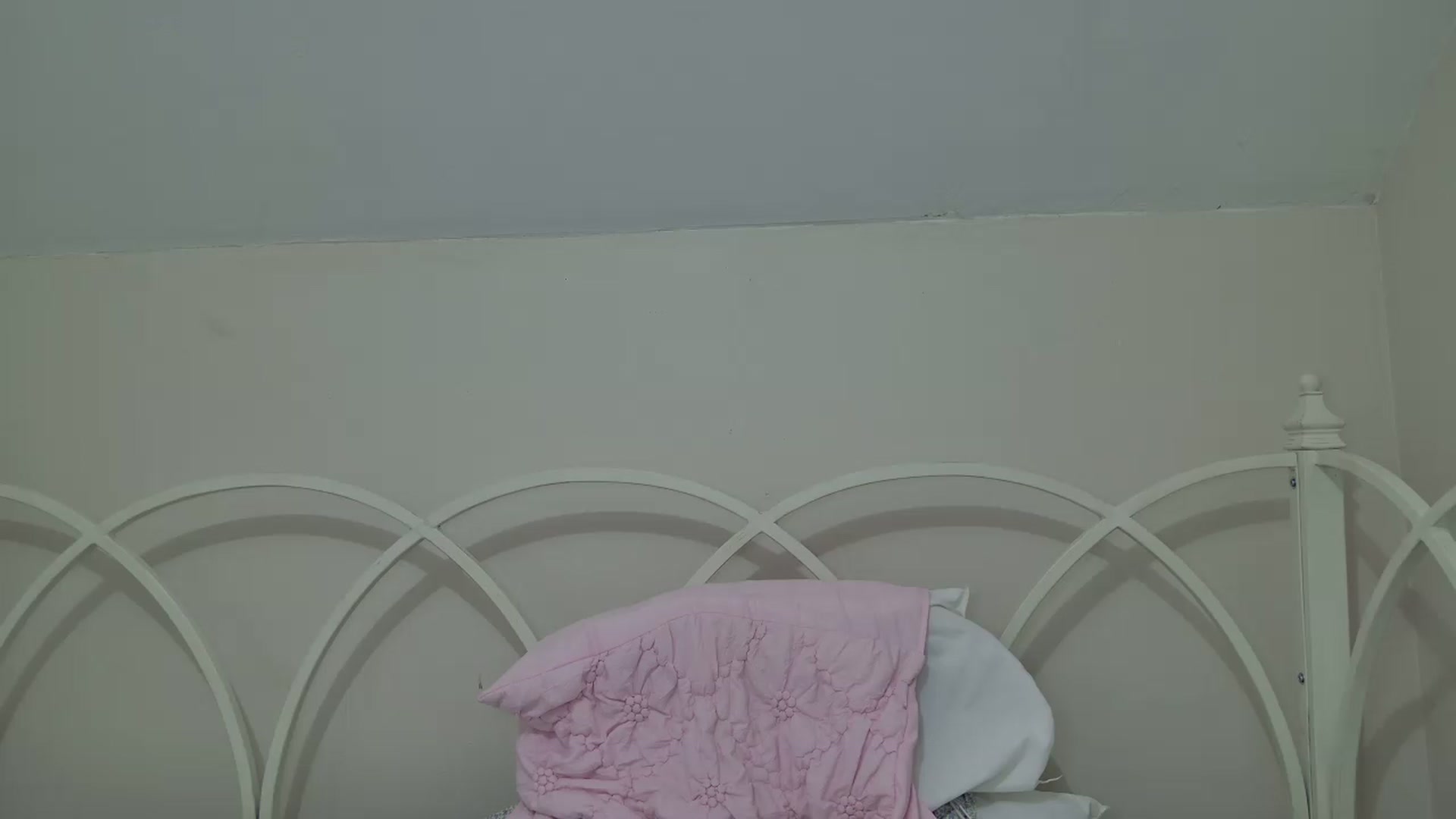 Gallery image thumbnail from ChloeMadden's myfreecams stream on, 08/13/2024, 23:04 image 10 of 20