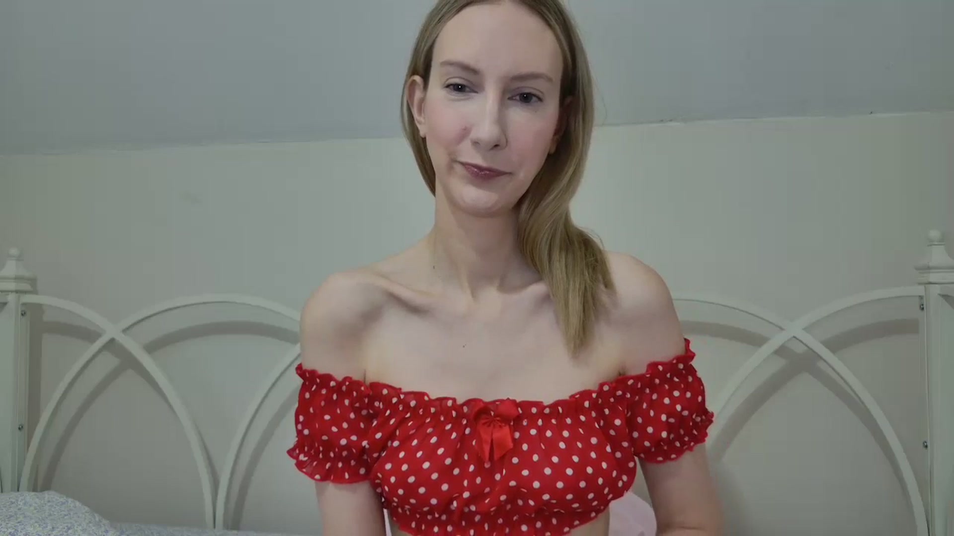 Gallery image thumbnail from ChloeMadden's myfreecams stream on, 08/23/2024, 19:41 image 19 of 20