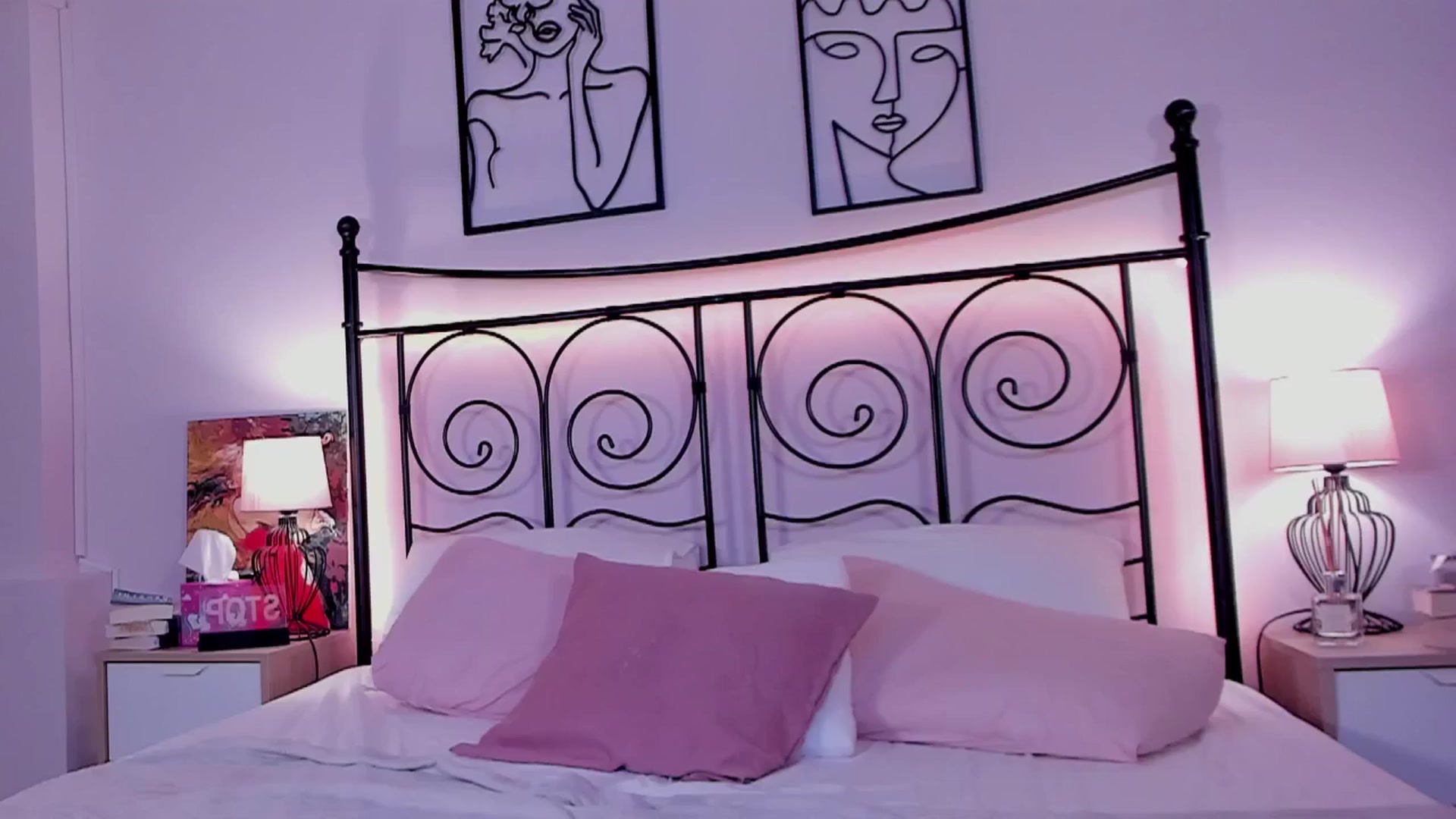 Gallery image thumbnail from ChloeMiles's myfreecams stream on, 05/08/2024, 15:03 image 17 of 20