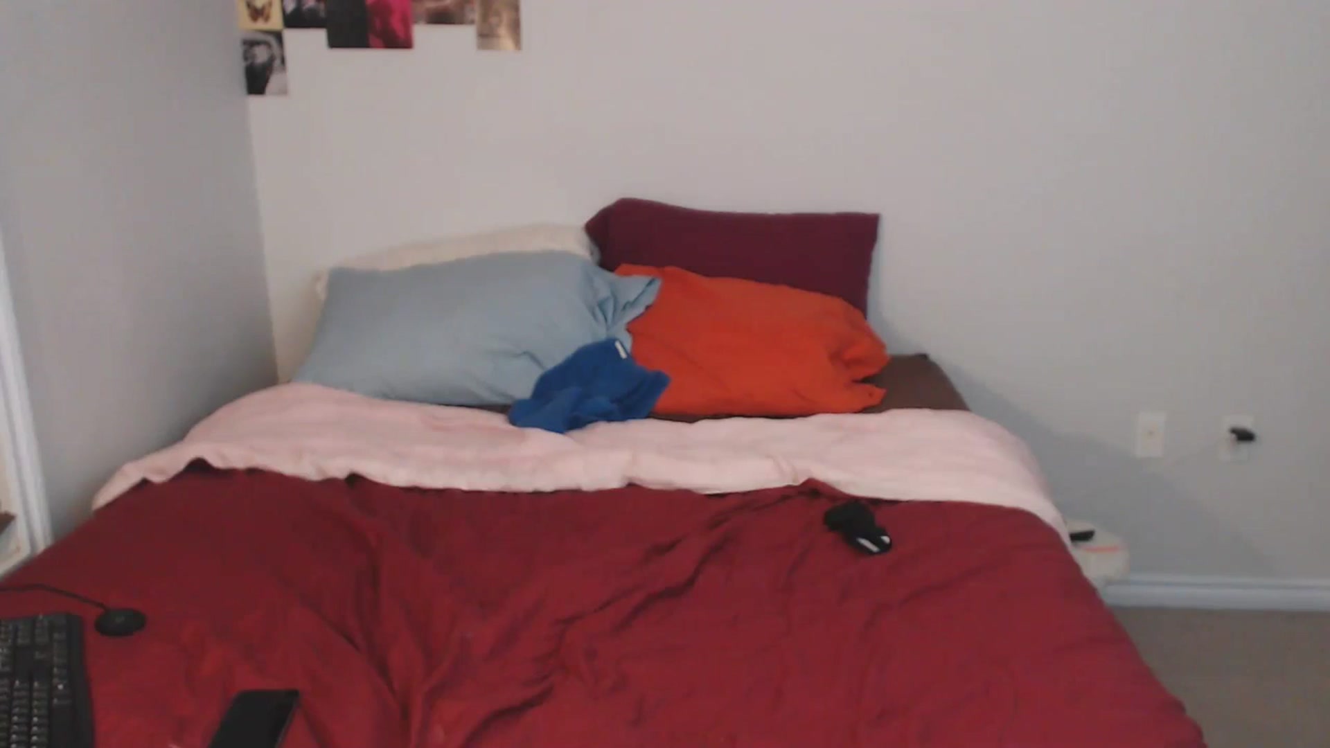 Gallery image thumbnail from ChloeNightxo's myfreecams stream on, 06/13/2023, 07:33 image 5 of 20