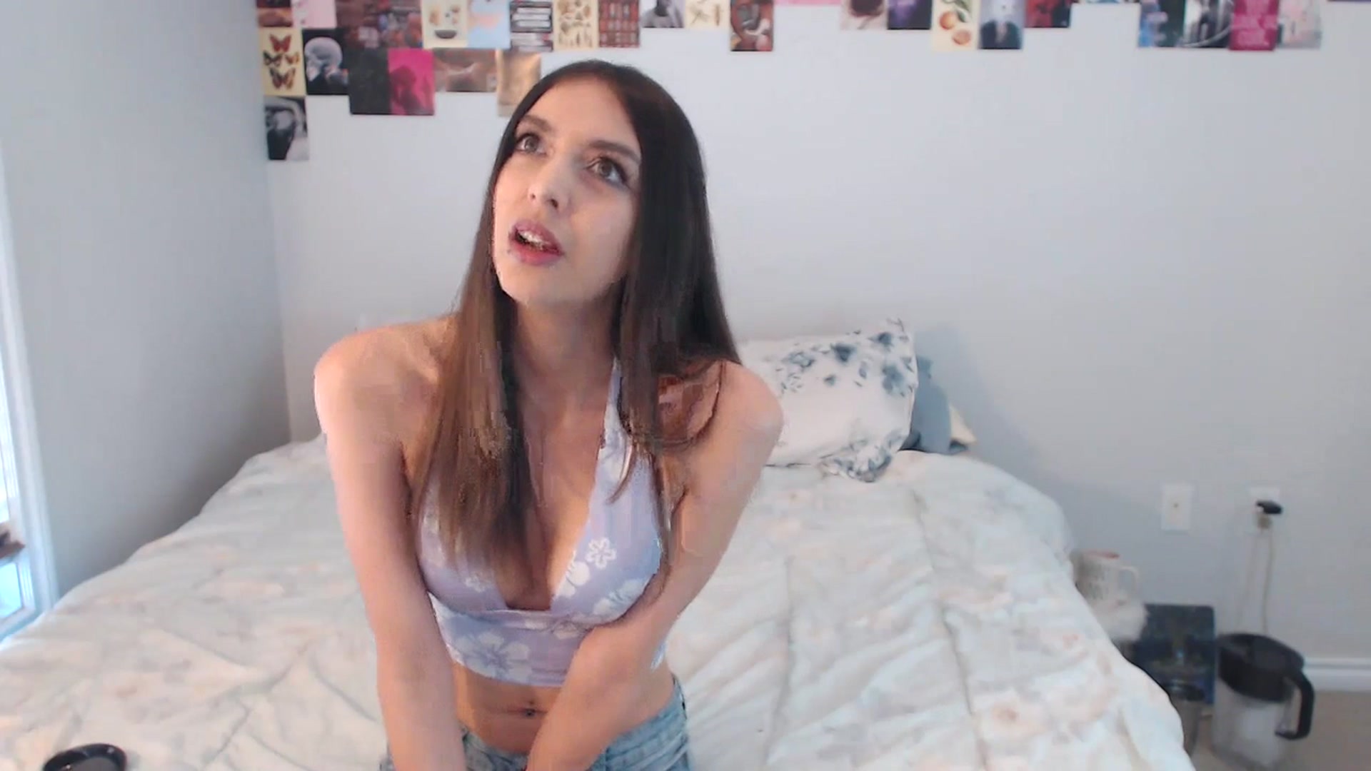 Gallery image thumbnail from ChloeNightxo's myfreecams stream on, 07/11/2023, 22:50 image 4 of 20