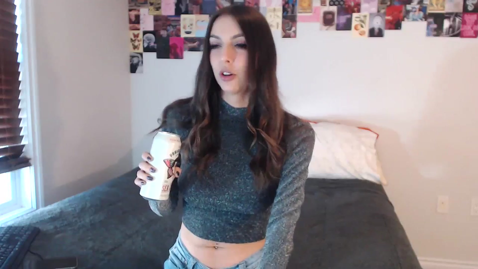 Gallery image thumbnail from ChloeNightxo's myfreecams stream on, 08/26/2023, 24:38 image 3 of 20