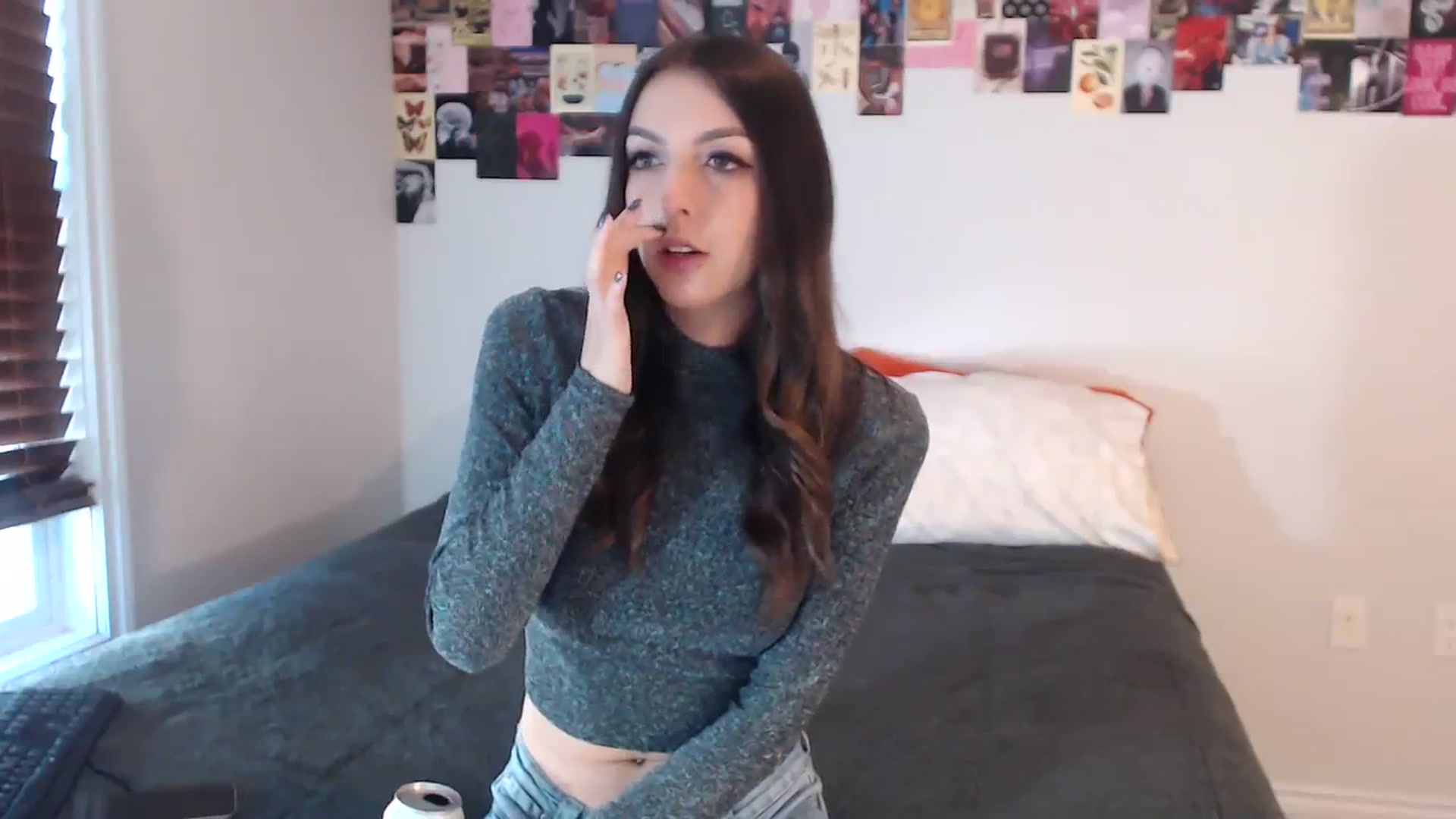 Gallery image thumbnail from ChloeNightxo's myfreecams stream on, 08/26/2023, 24:38 image 16 of 20