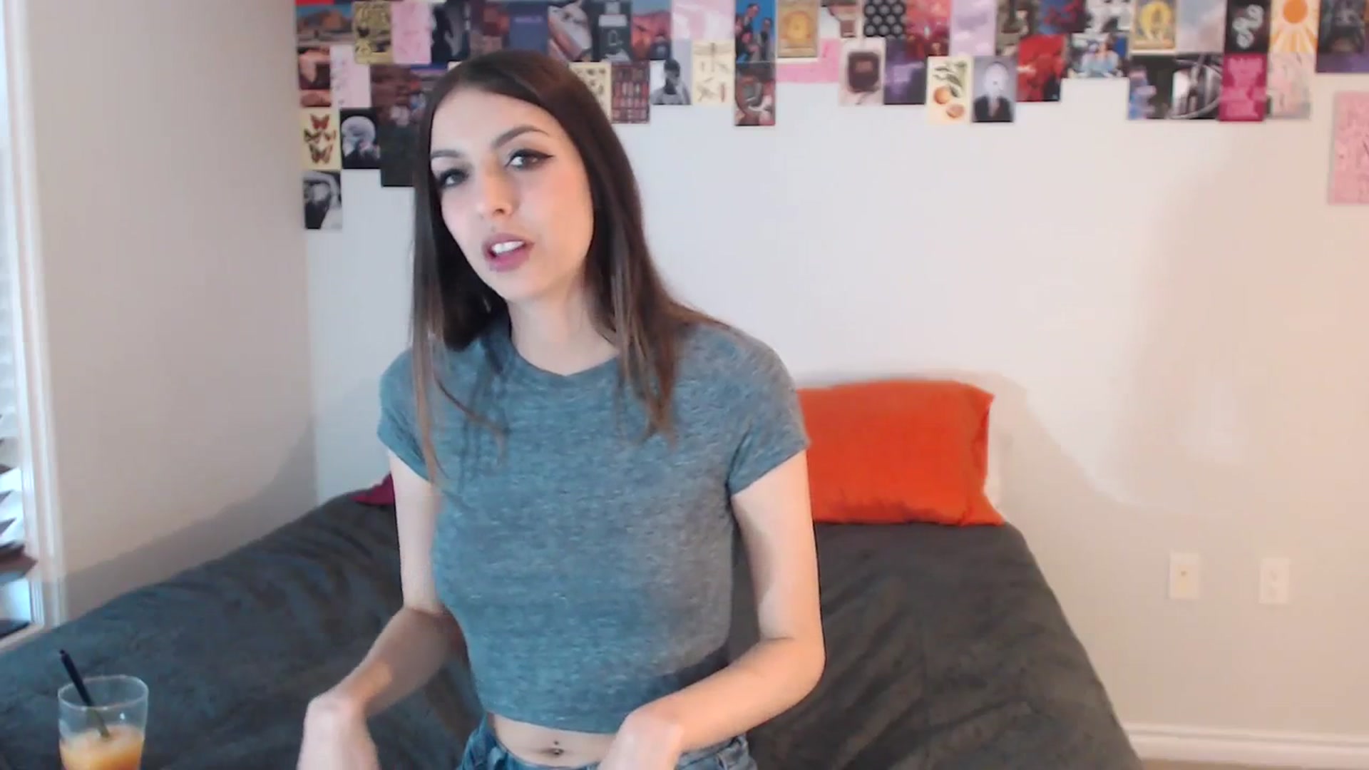 Gallery image thumbnail from ChloeNightxo's myfreecams stream on, 09/01/2023, 24:01 image 13 of 20