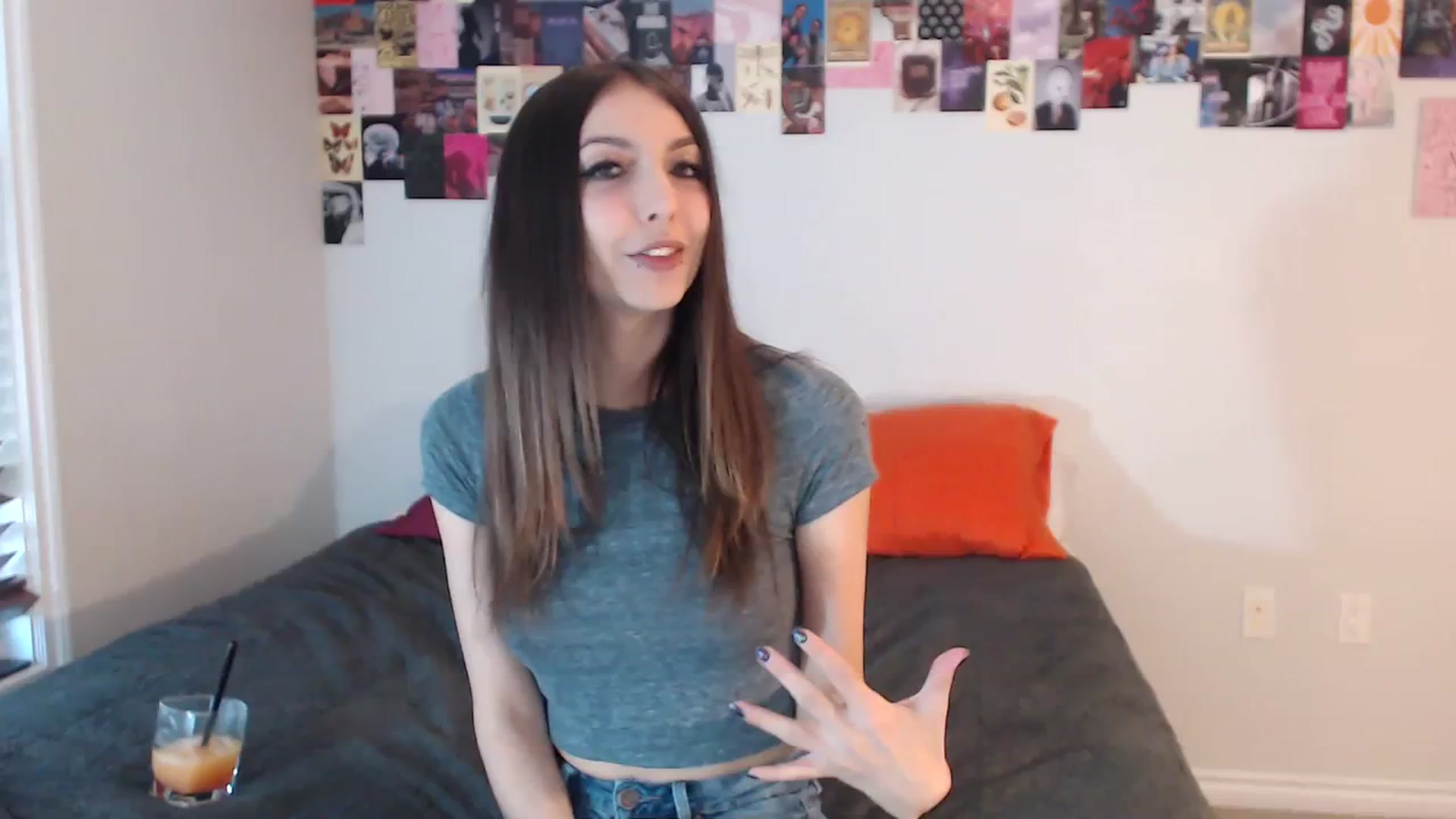 Gallery image thumbnail from ChloeNightxo's myfreecams stream on, 09/01/2023, 24:01 image 1 of 20