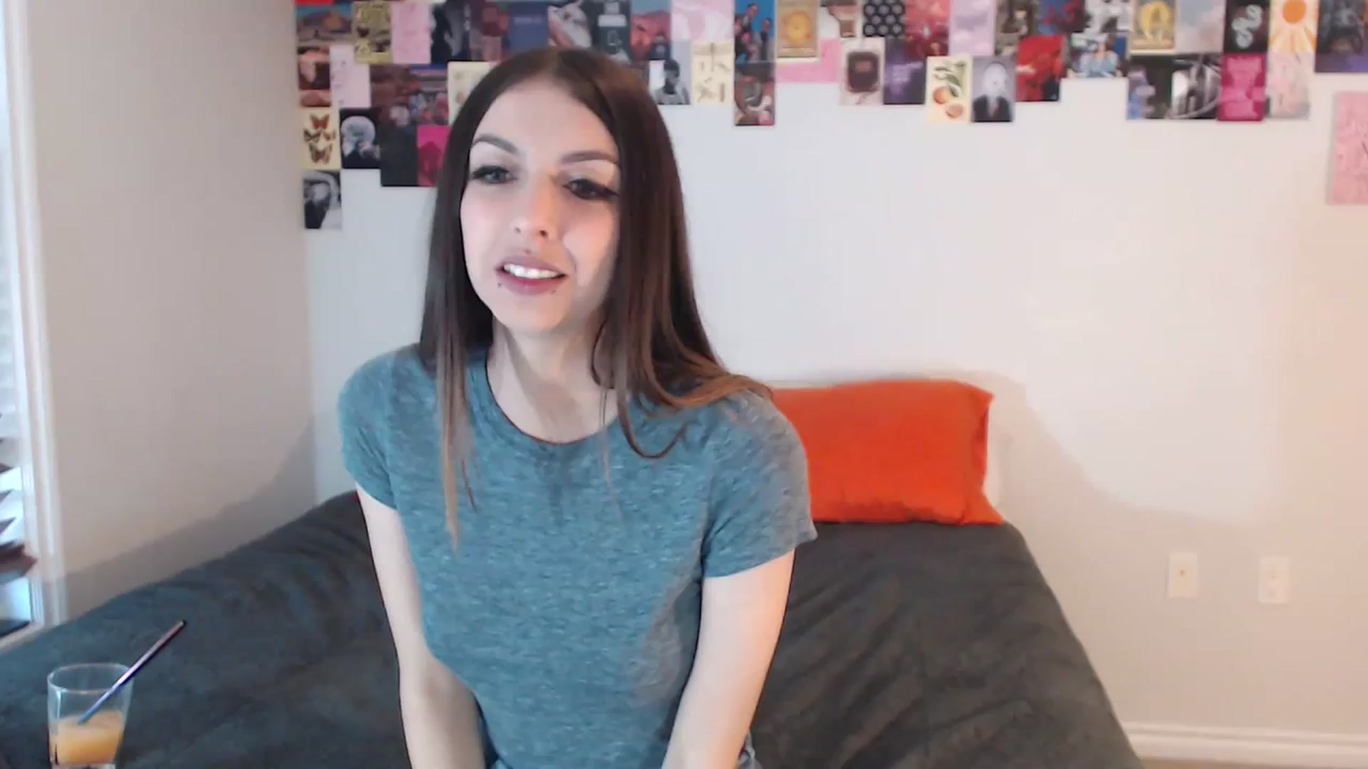 Gallery image thumbnail from ChloeNightxo's myfreecams stream on, 09/01/2023, 24:01 image 16 of 20
