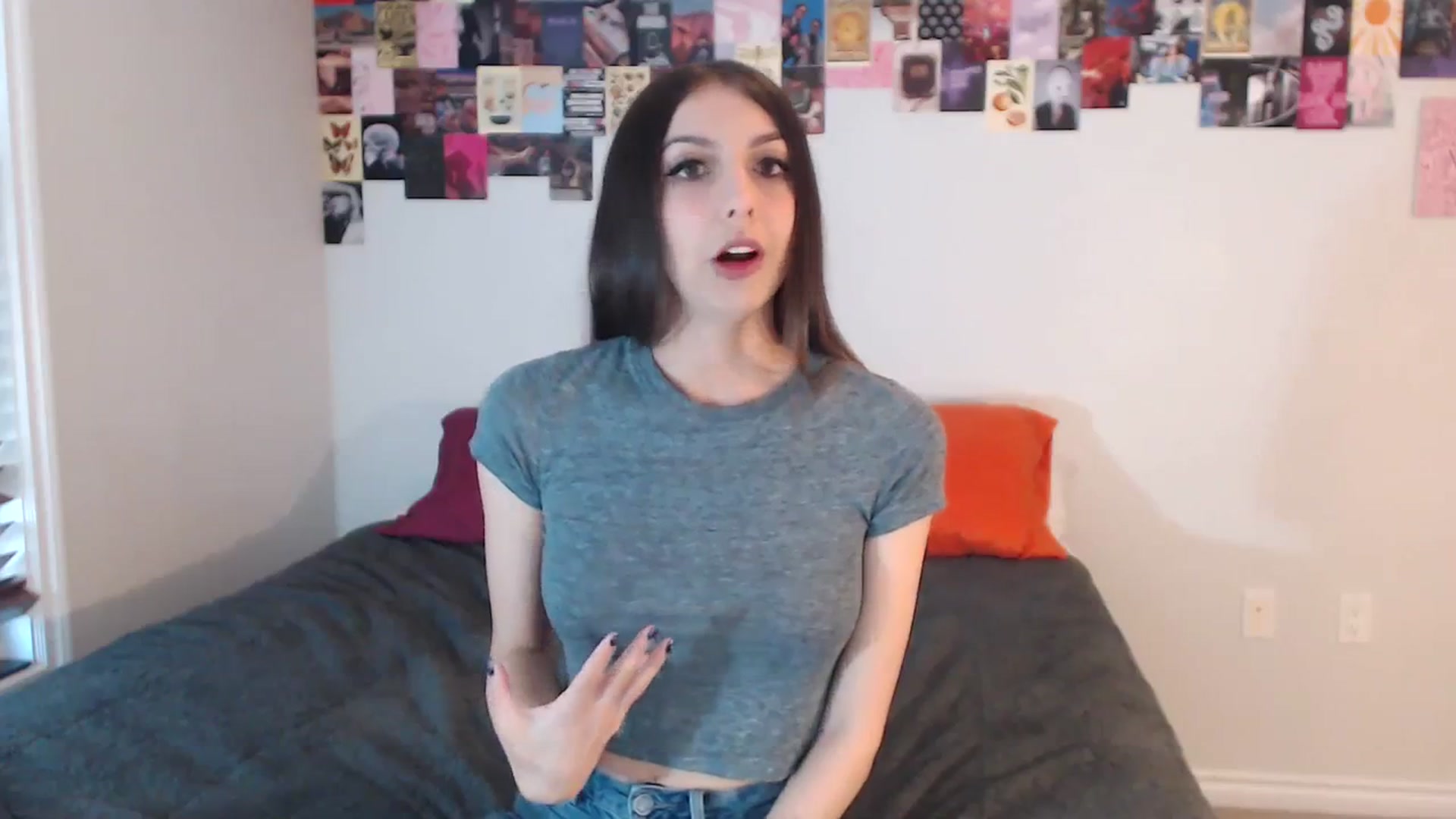 Gallery image thumbnail from ChloeNightxo's myfreecams stream on, 09/01/2023, 24:01 image 5 of 20