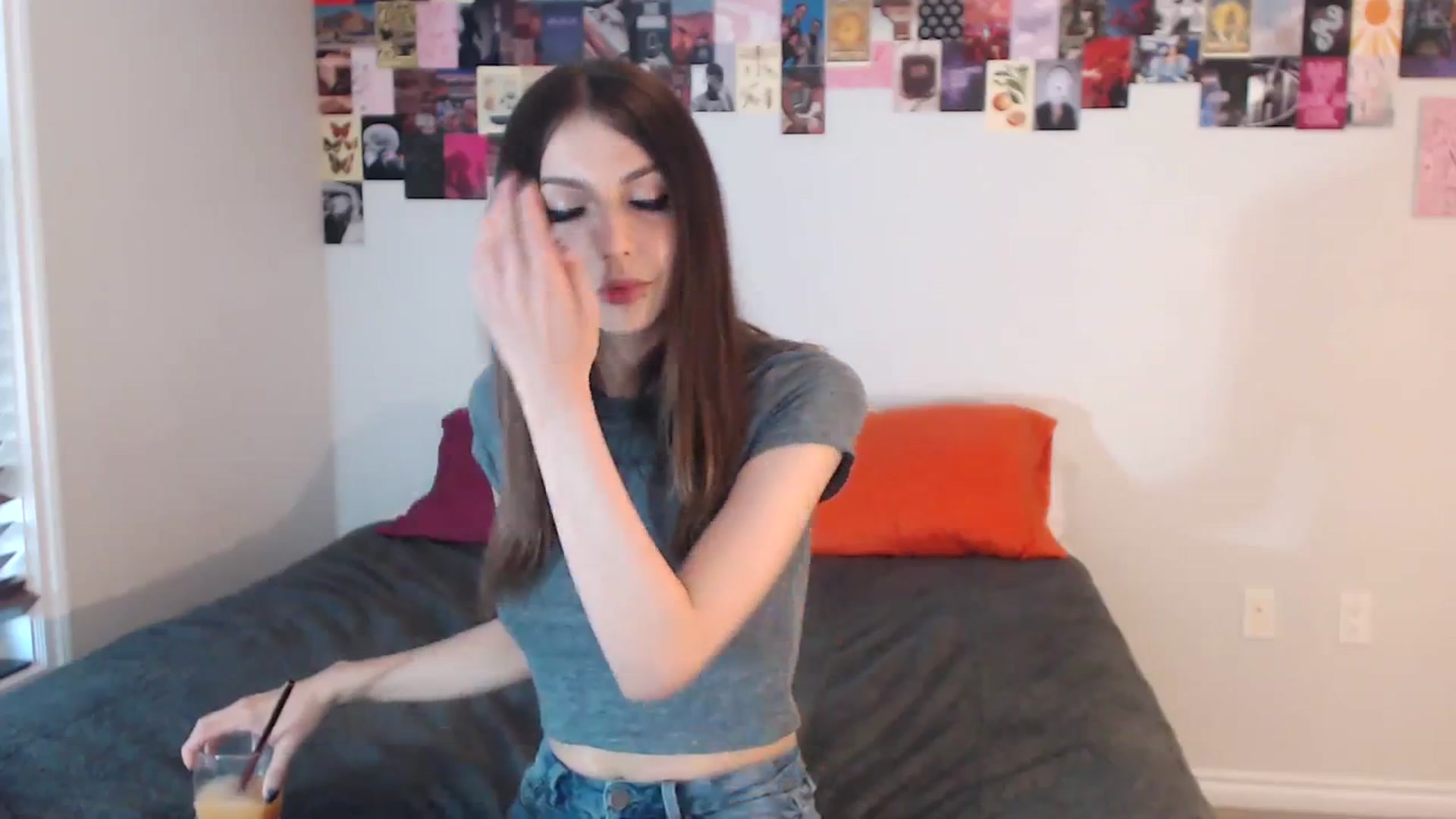 Gallery image thumbnail from ChloeNightxo's myfreecams stream on, 09/01/2023, 24:01 image 2 of 20