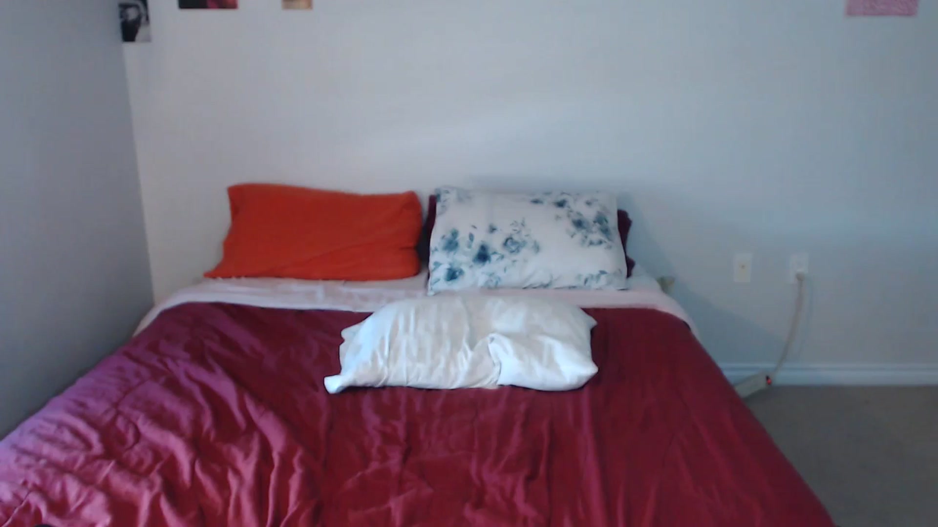 Gallery image thumbnail from ChloeNightxo's myfreecams stream on, 10/03/2023, 23:55 image 13 of 20