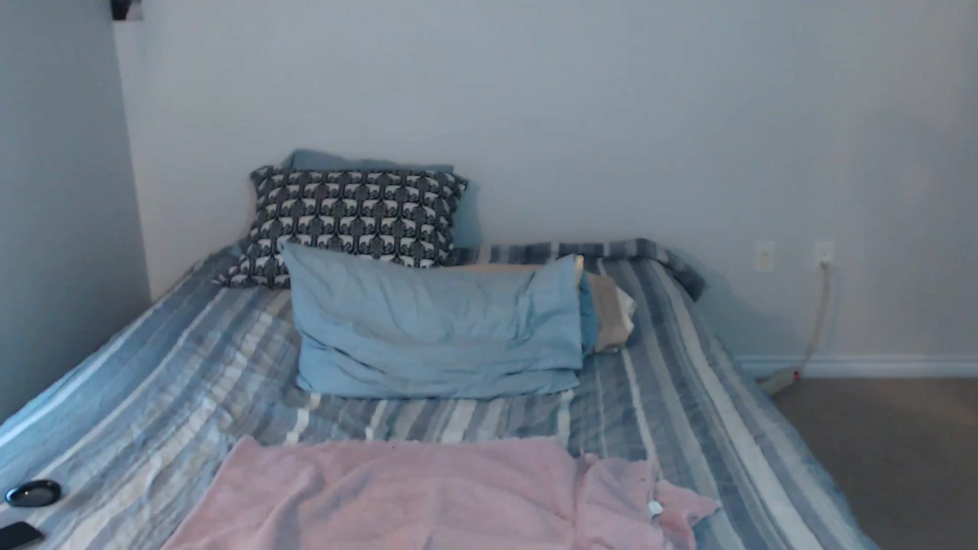 Gallery image thumbnail from ChloeNightxo's myfreecams stream on, 10/16/2023, 23:40 image 9 of 20