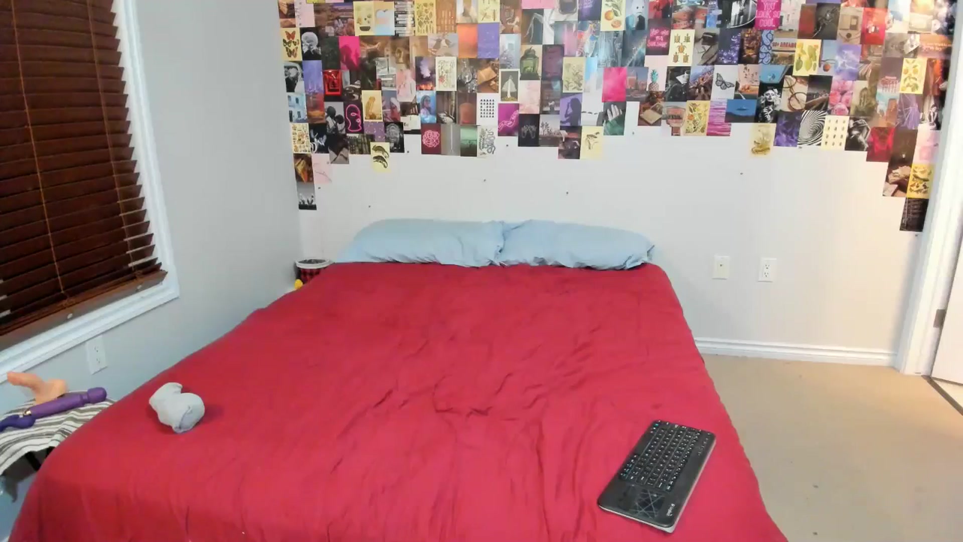 Gallery image thumbnail from ChloeNightxo's myfreecams stream on, 07/10/2024, 06:26 image 20 of 20