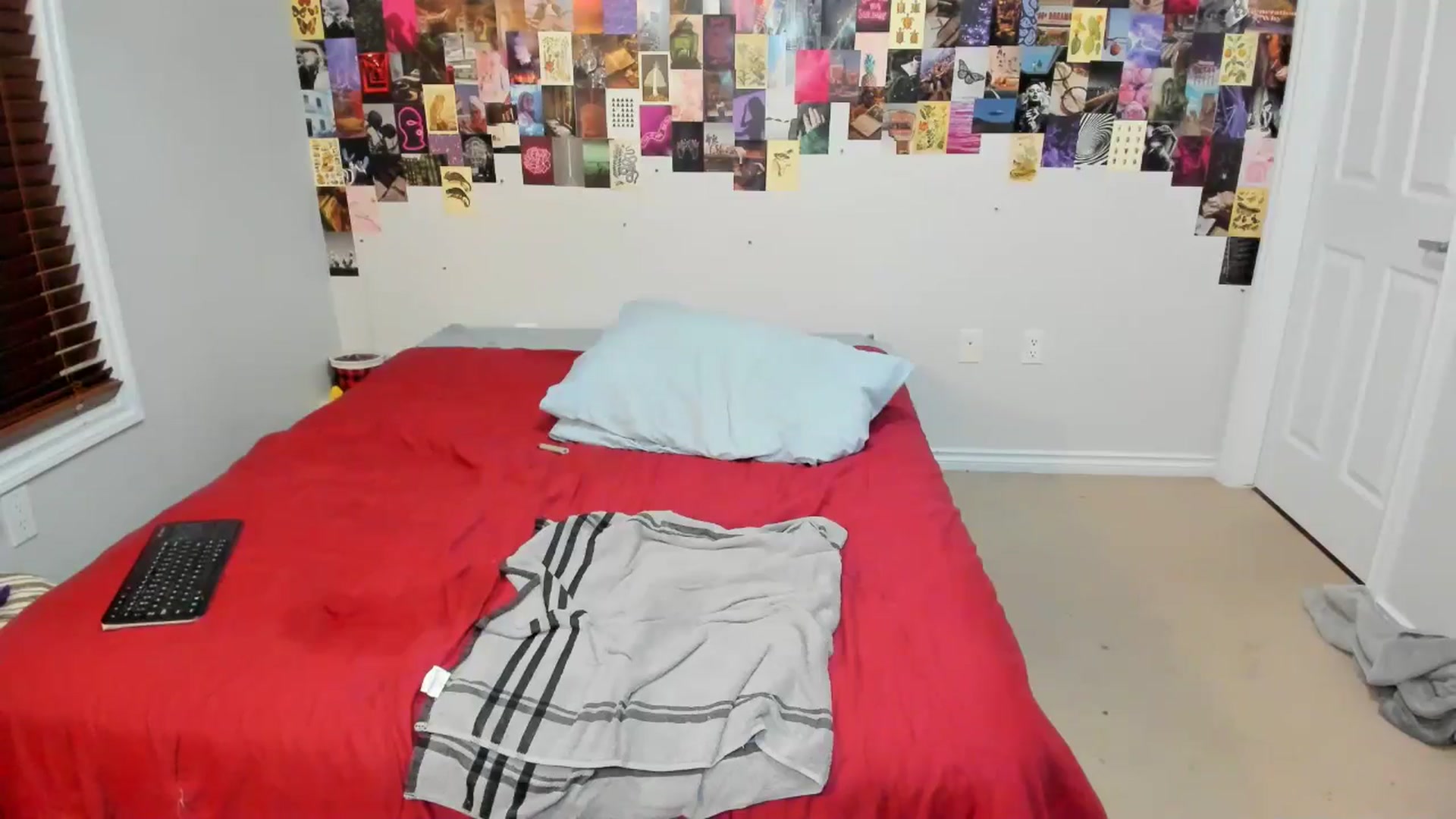 Gallery image thumbnail from ChloeNightxo's myfreecams stream on, 07/10/2024, 07:45 image 7 of 20