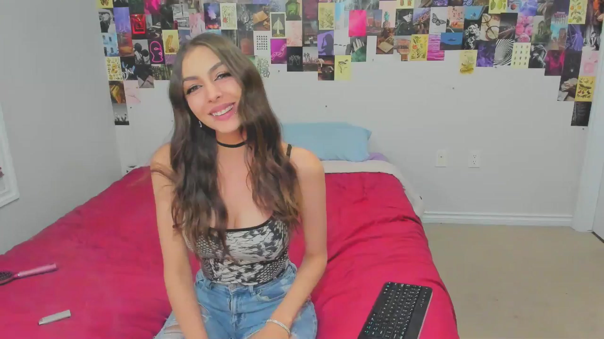 Gallery image thumbnail from ChloeNightxo's myfreecams stream on, 07/31/2024, 09:54 image 1 of 20