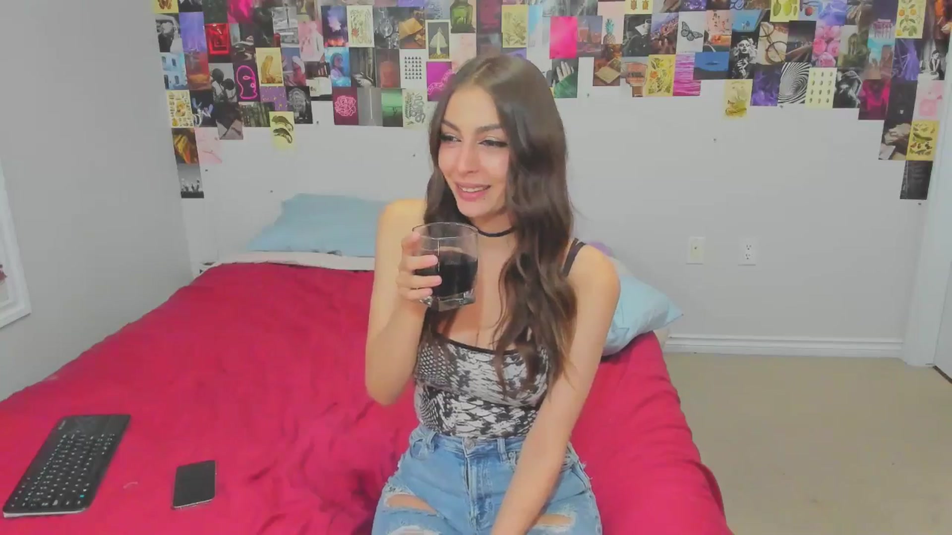 Gallery image thumbnail from ChloeNightxo's myfreecams stream on, 07/31/2024, 10:31 image 13 of 20