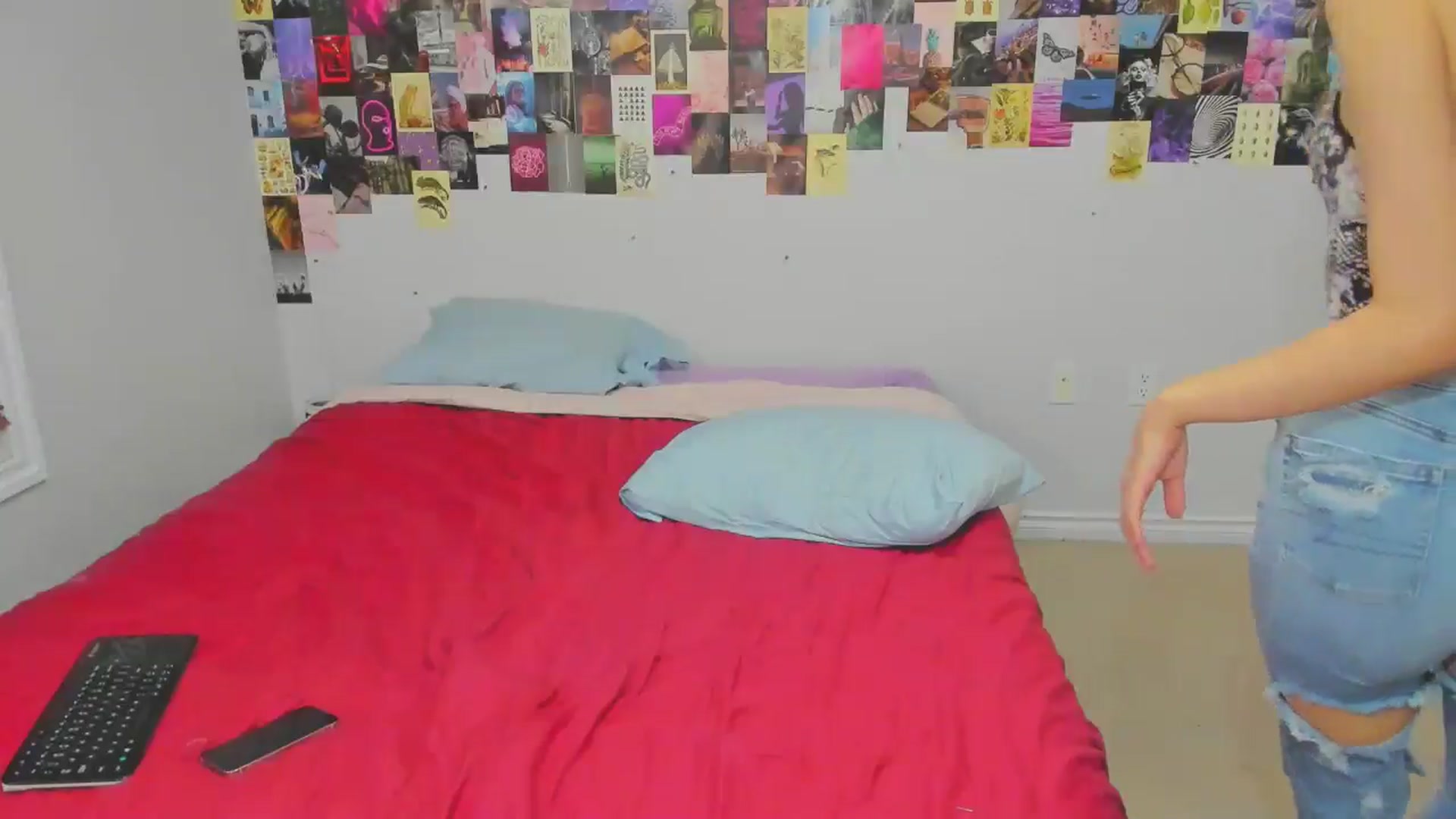 Gallery image thumbnail from ChloeNightxo's myfreecams stream on, 07/31/2024, 10:31 image 20 of 20