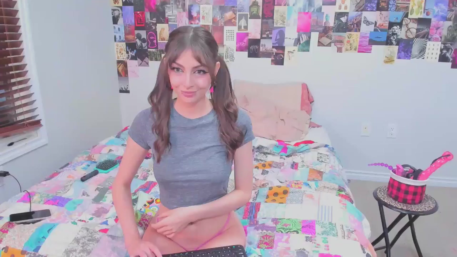 Gallery image thumbnail from ChloeNightxo's myfreecams stream on, 02/03/2025, 10:23 image 1 of 20