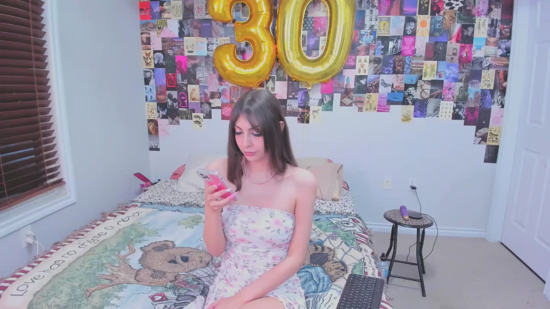 Gallery image thumbnail from ChloeNightxo's myfreecams stream on, 02/10/2025, 06:38 image 1 of 20
