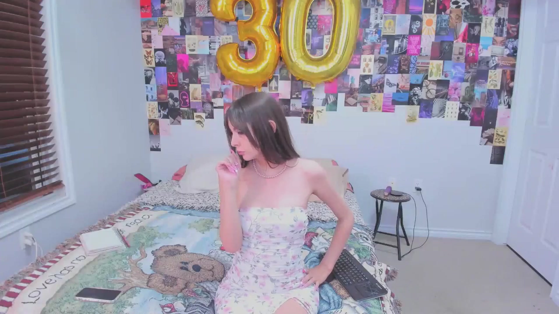 Gallery image thumbnail from ChloeNightxo's myfreecams stream on, 02/10/2025, 06:38 image 15 of 20