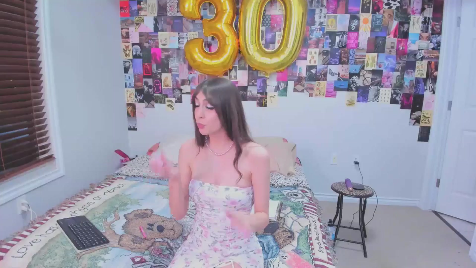 Gallery image thumbnail from ChloeNightxo's myfreecams stream on, 02/10/2025, 06:38 image 10 of 20