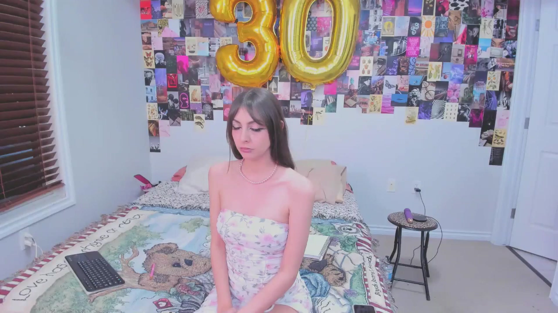 Gallery image thumbnail from ChloeNightxo's myfreecams stream on, 02/10/2025, 06:38 image 9 of 20