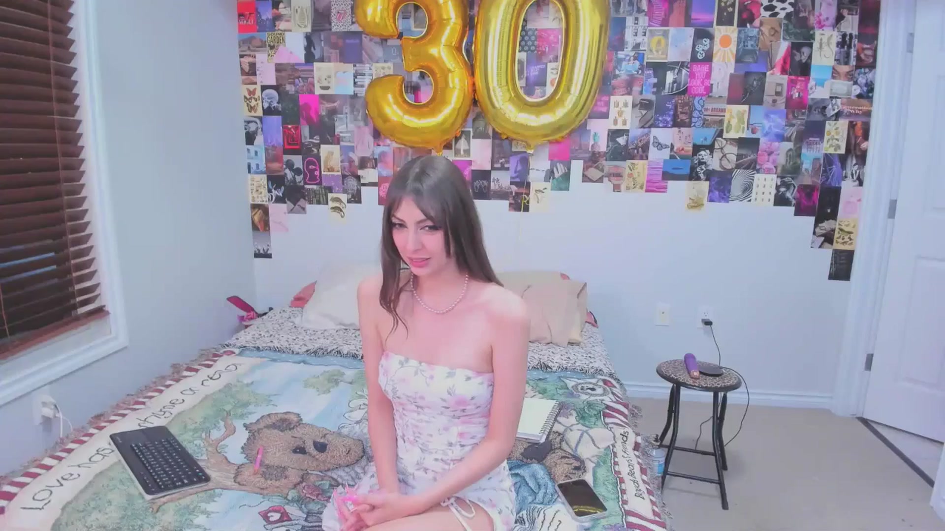 Gallery image thumbnail from ChloeNightxo's myfreecams stream on, 02/10/2025, 06:38 image 8 of 20