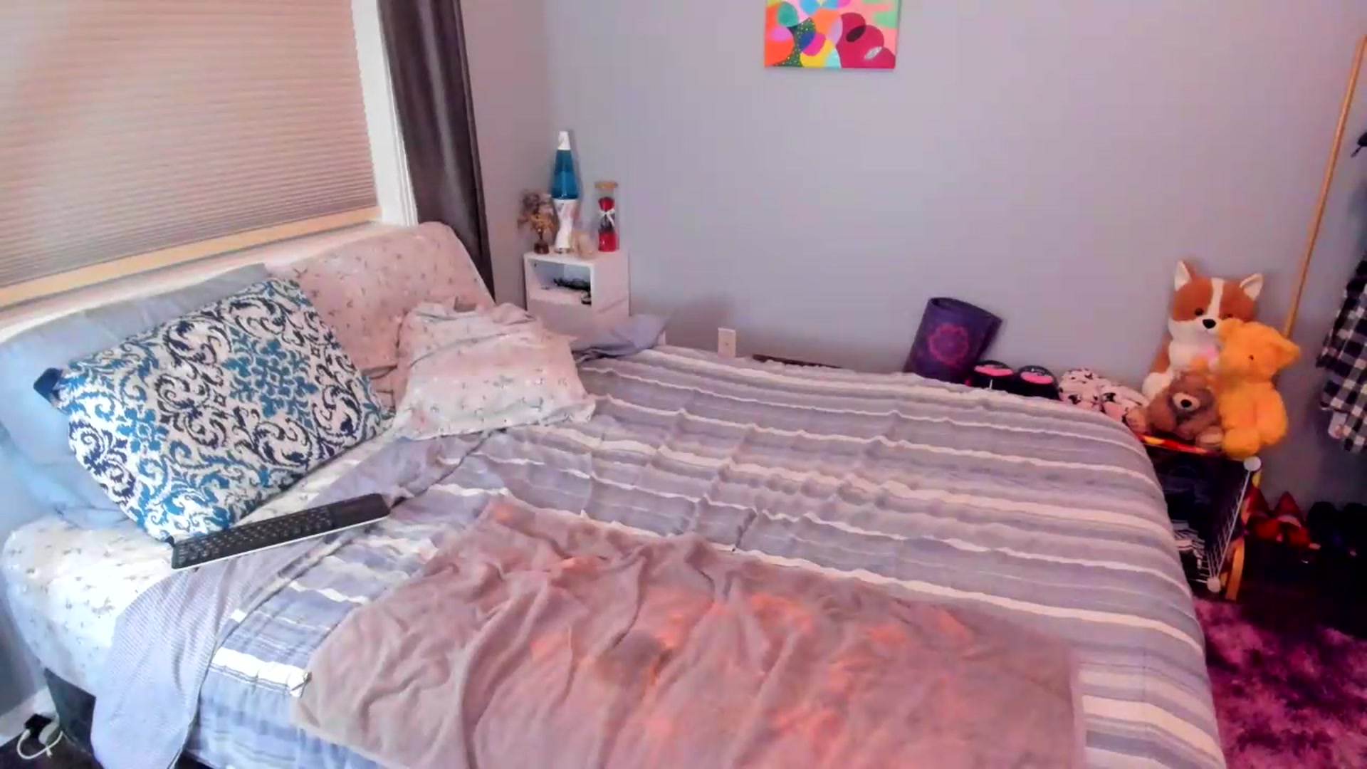 Gallery image thumbnail from ChloeNightxo's myfreecams stream on, 07/23/2026, 08:33 image 9 of 20