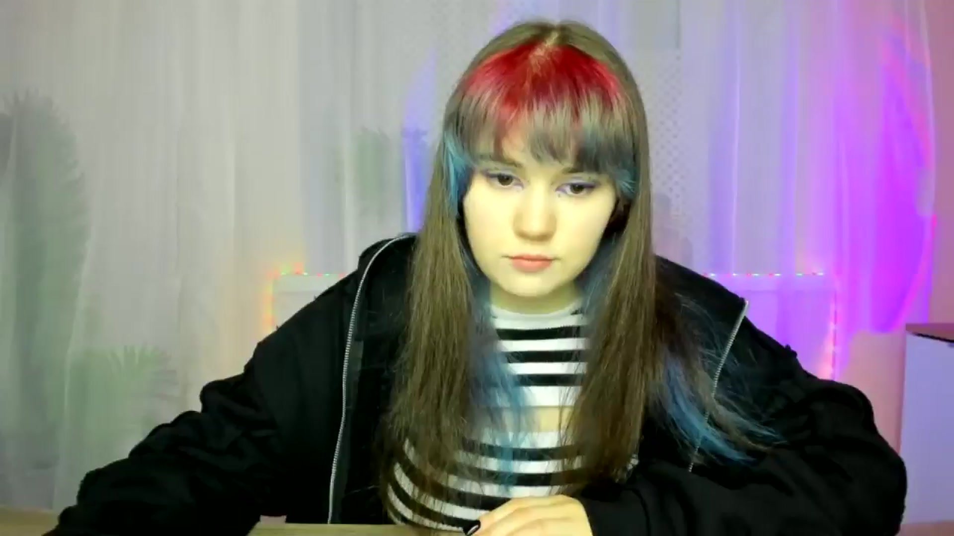 Gallery image thumbnail from ChloeQueen's myfreecams stream on, 02/16/2025, 10:00 image 13 of 20